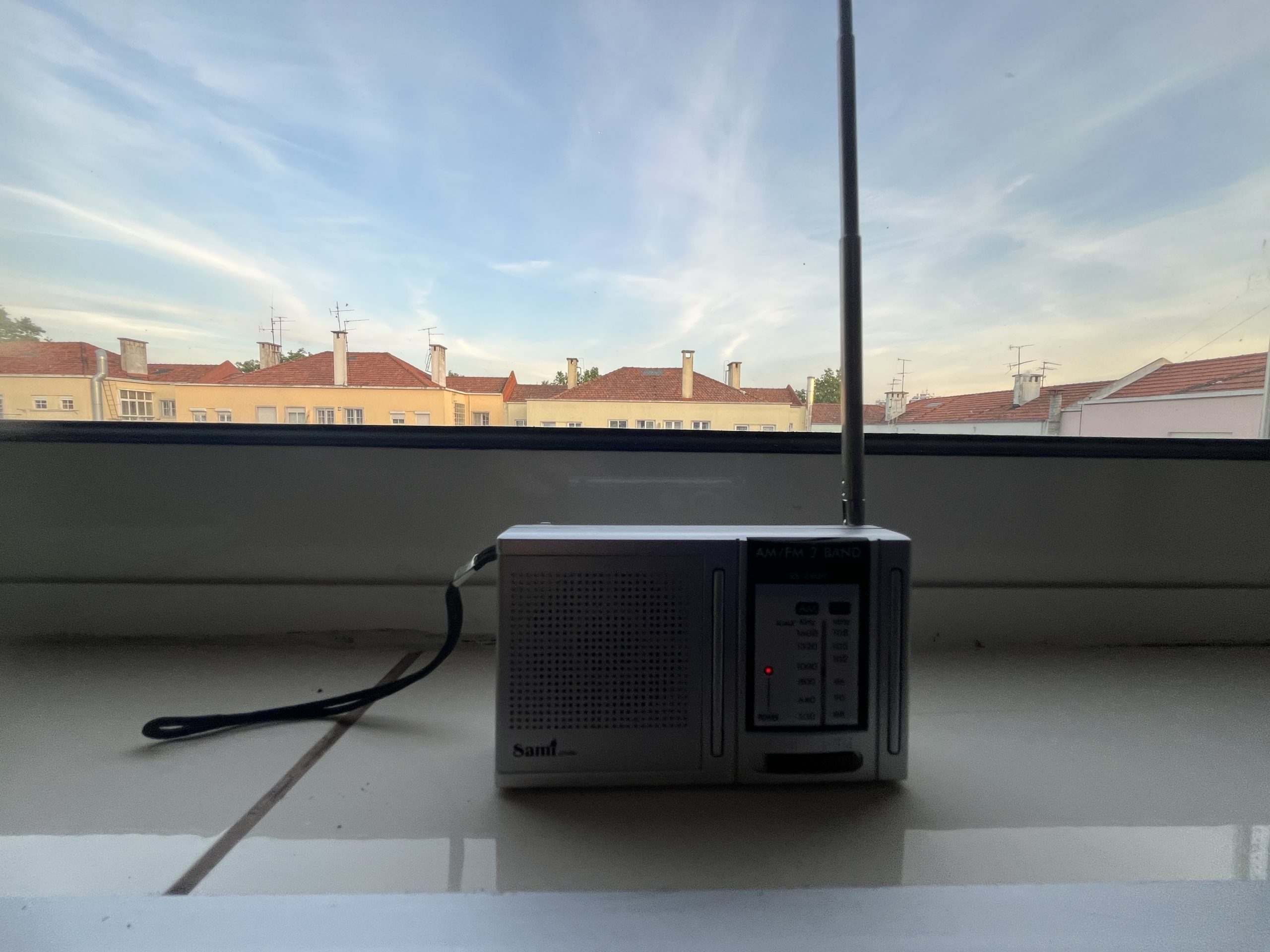 O inesperado regresso do rádio a pilhas