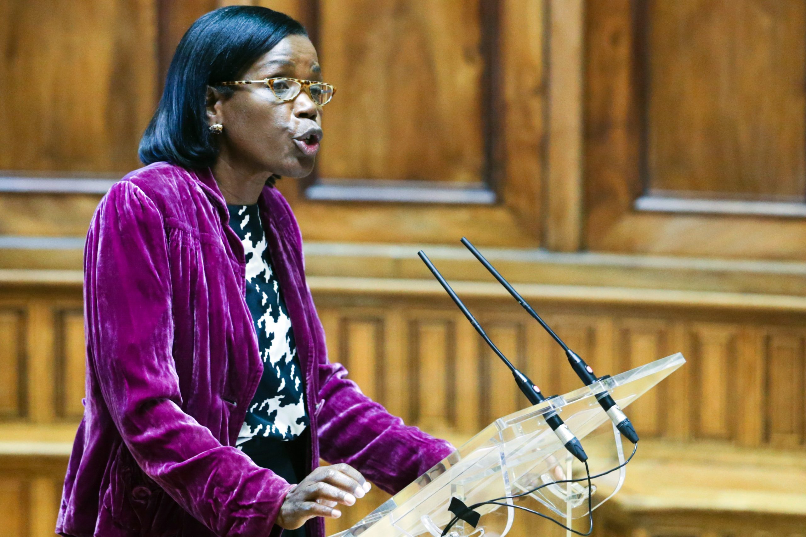 Racismo nas forças de segurança tem de ser verificado “até ao limite”, diz ministra da Justiça