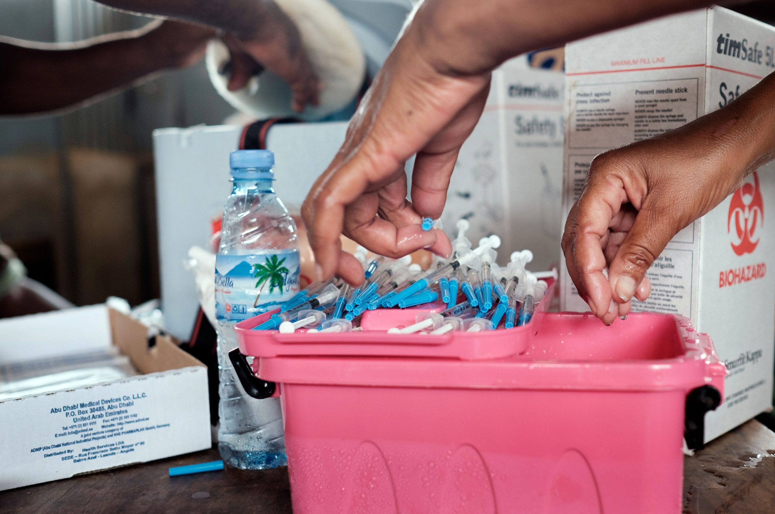 Organização Mundial de Saúde gasta mais em viagens do que no combate à SIDA ou à tuberculose