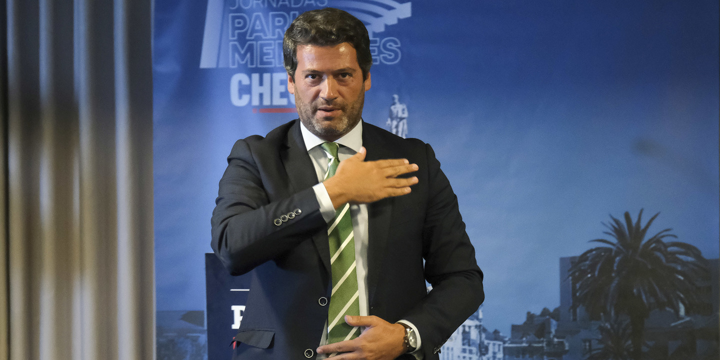Constituição: Ventura acusa PS e PSD de “taticismo político”