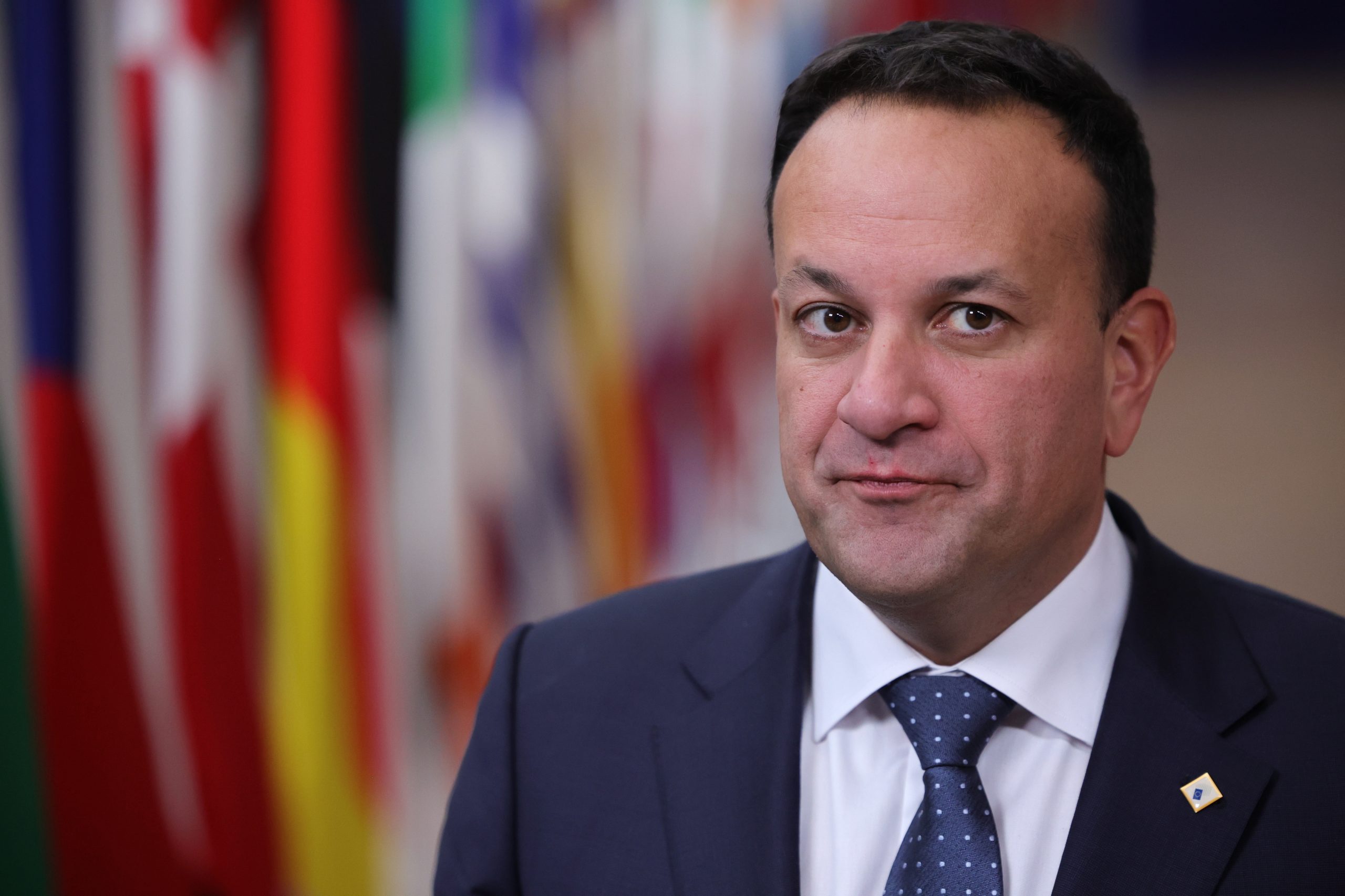 Primeiro-ministro irlandês “horrorizado” com esfaqueamento de mulher e três crianças em Dublin