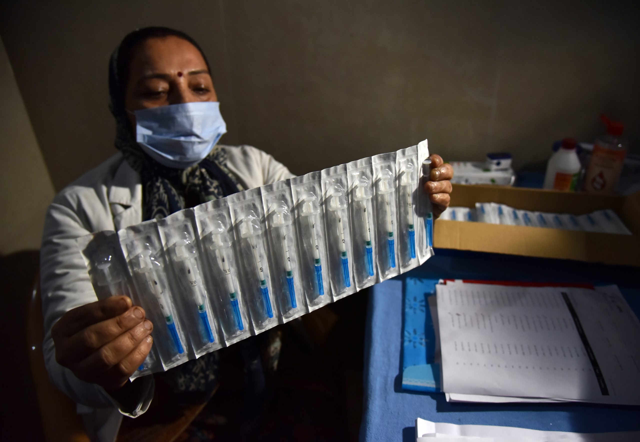 Brasil pede à Índia envio urgente de dois milhões de doses da vacina contra a covid-19