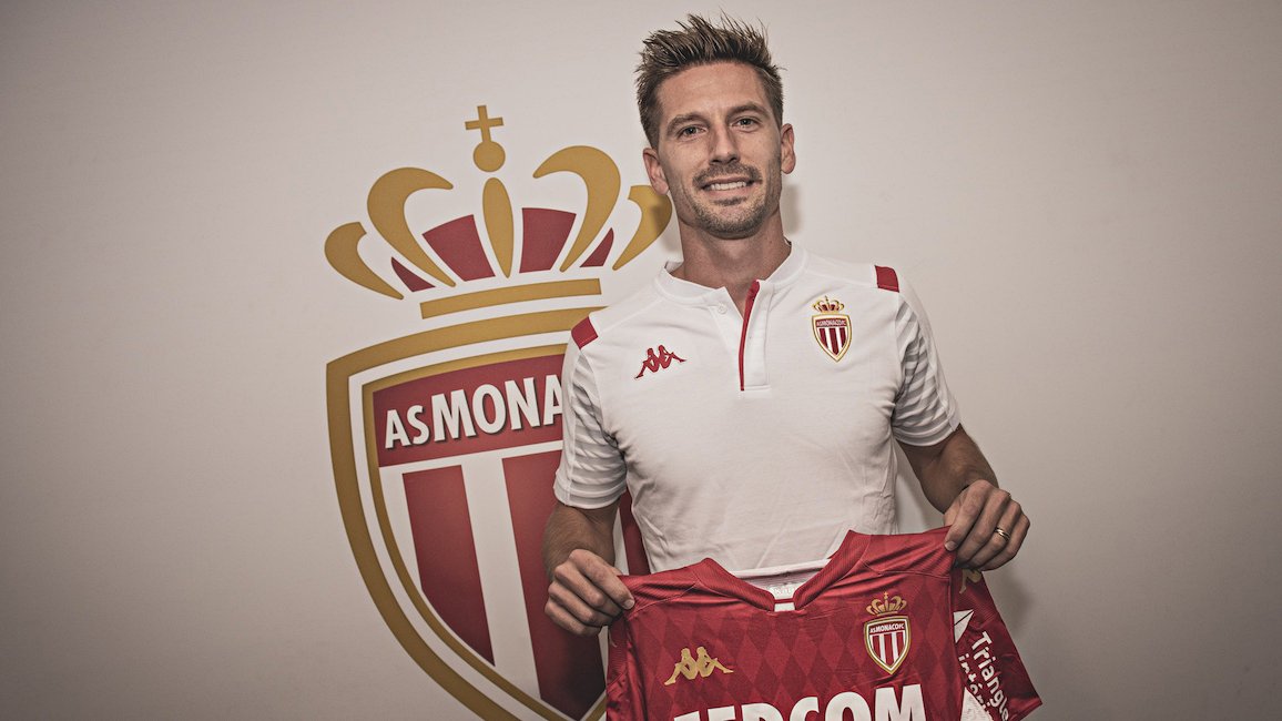 Adrien Silva regressa ao Mónaco por empréstimo do Leicester