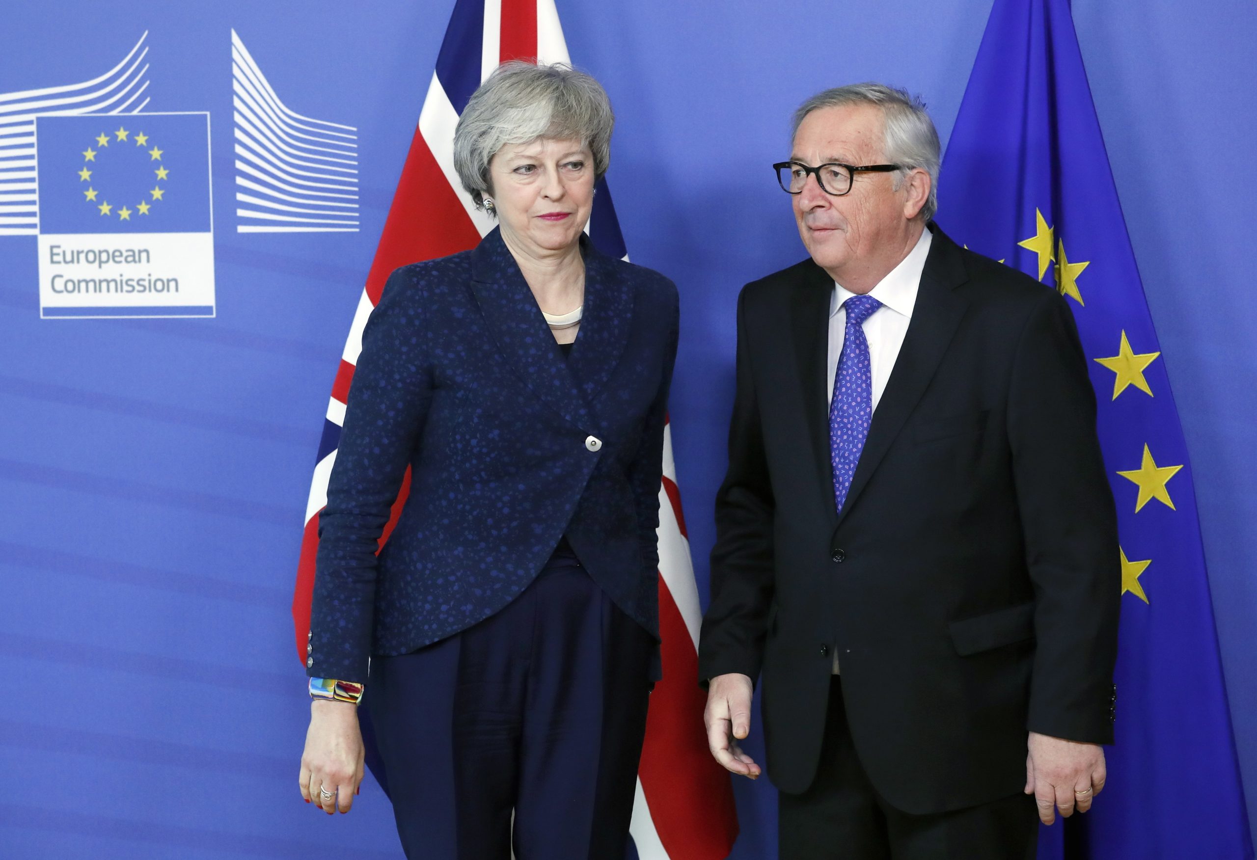 Brexit: Juncker garante que “não haverá mais oportunidades” se parlamento britânico chumbar acordo