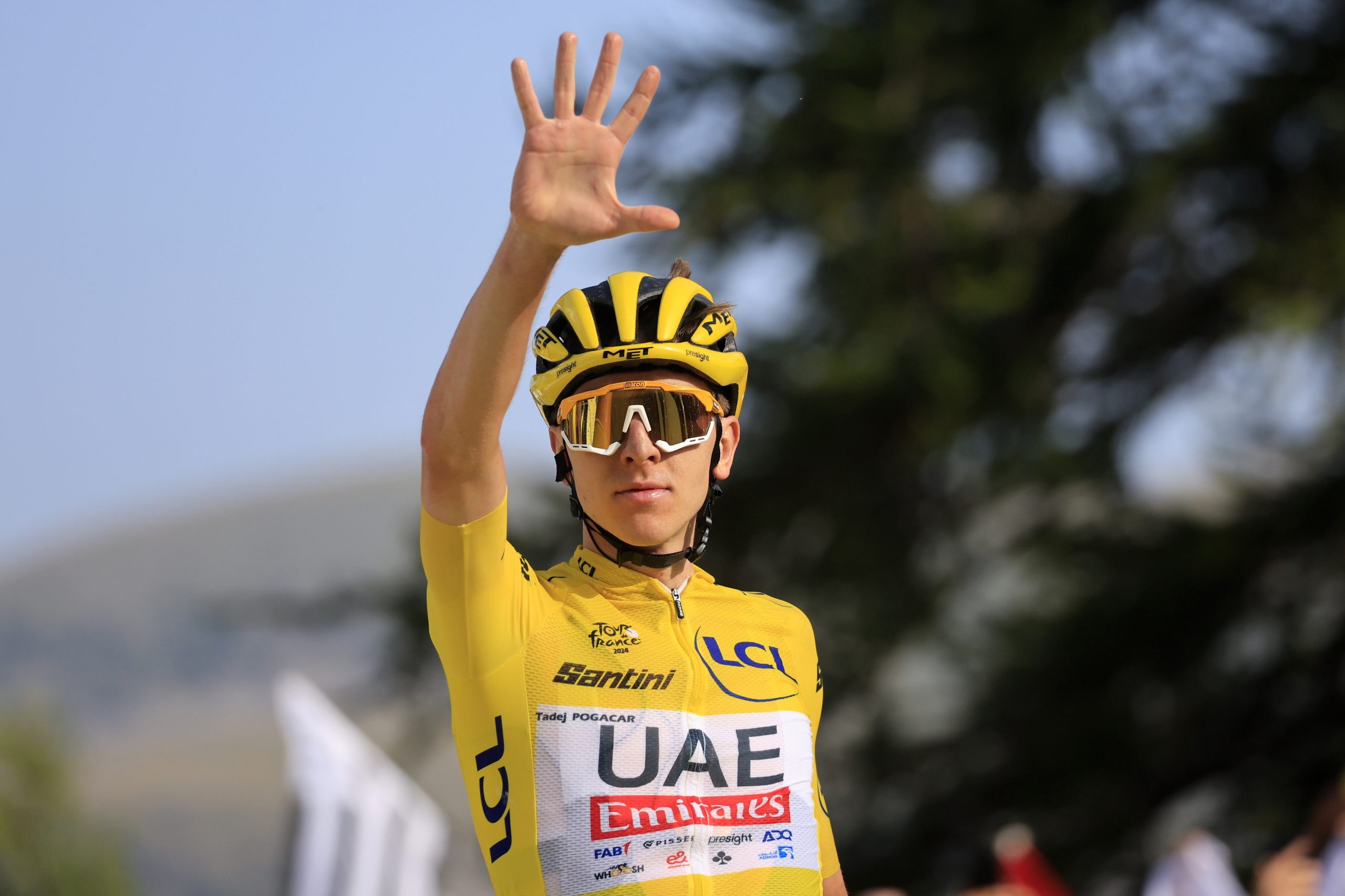 Pogacar vence Volta a França. João Almeida fica em quarto