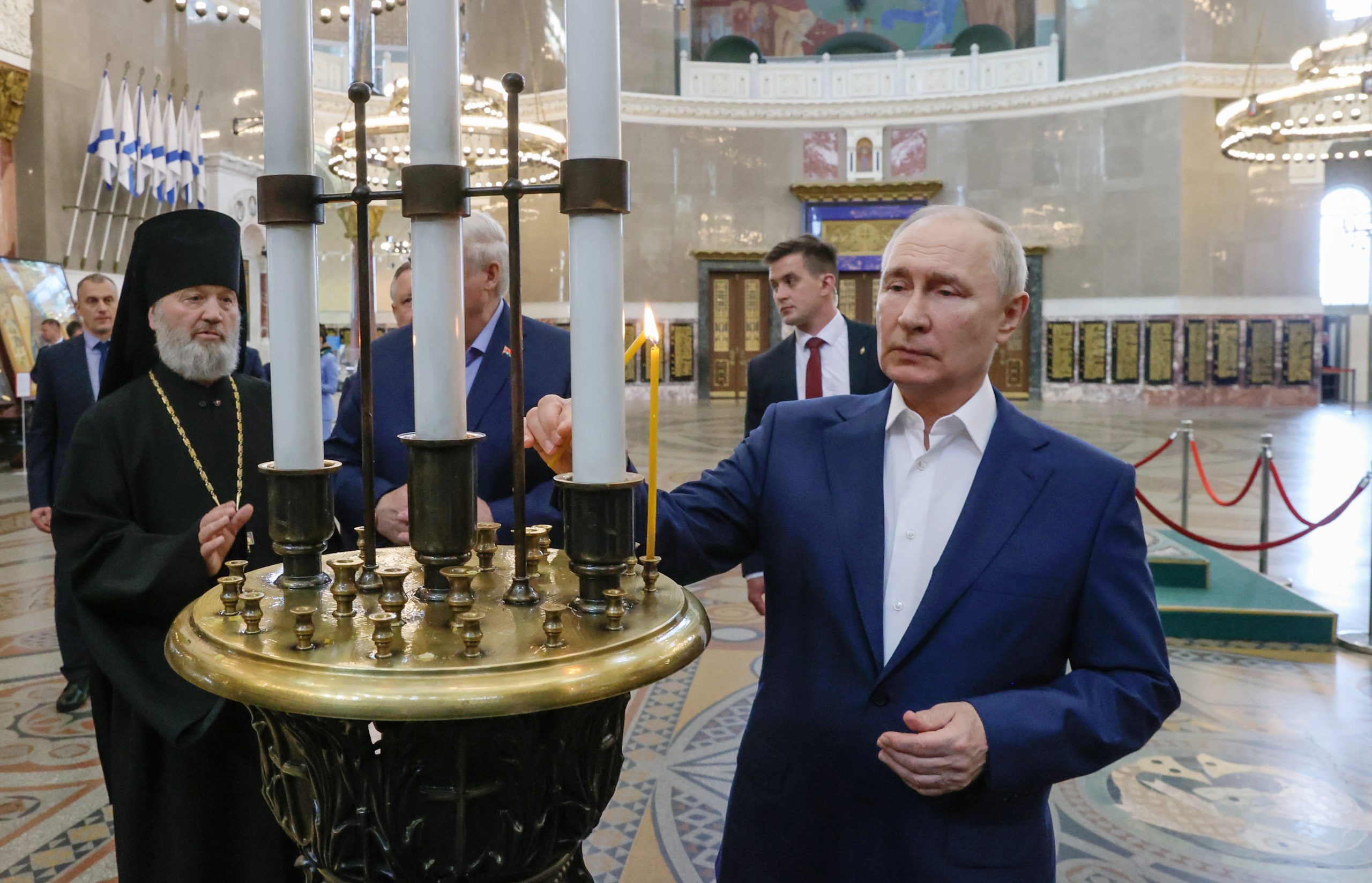 Putin promete continuar a fornecer cereais a países africanos