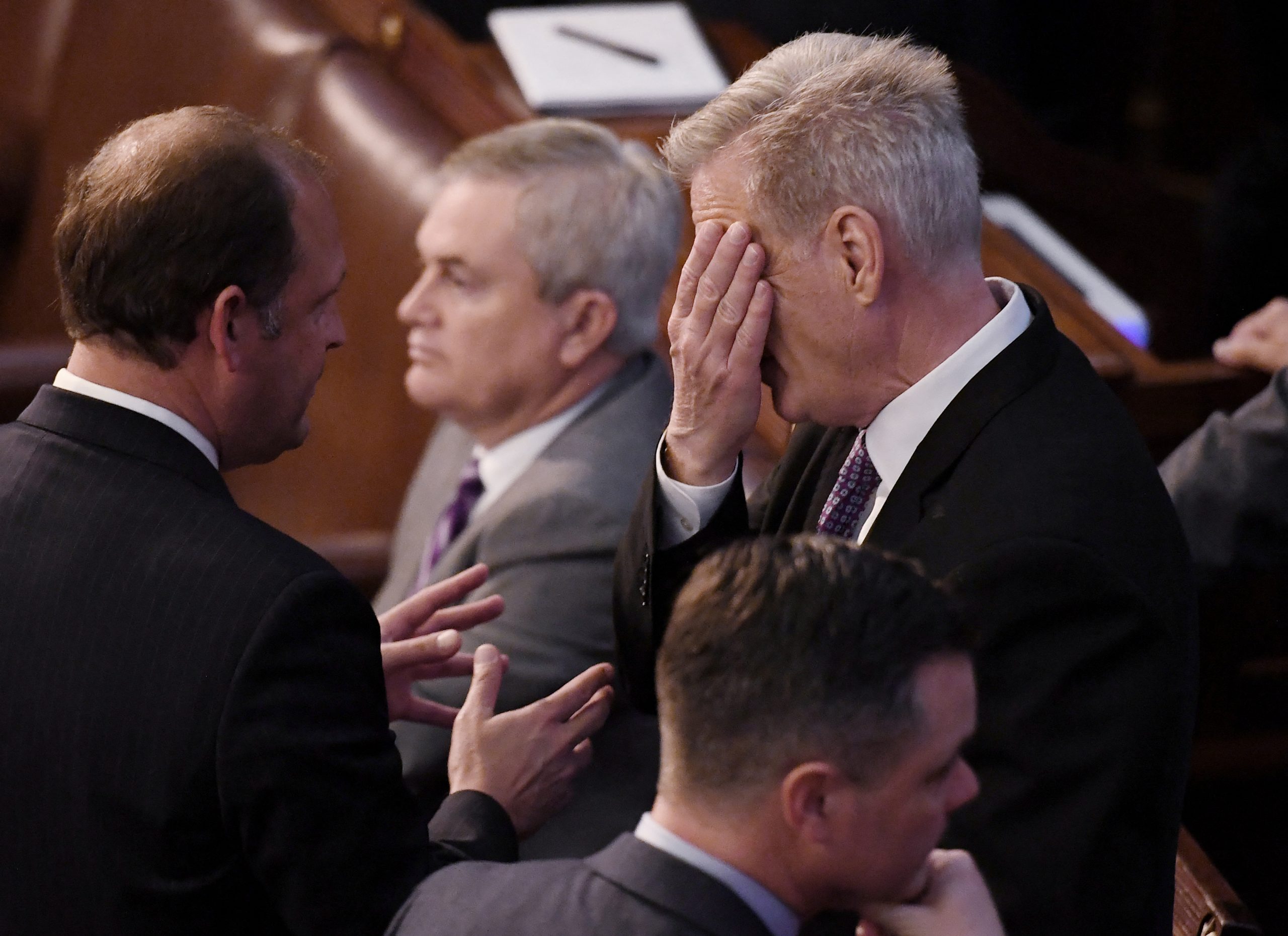 Nem à sexta tentativa. Kevin McCarthy continua sem ser eleito ‘speaker’ da Câmara dos Representantes — e republicanos já pensam em alternativas