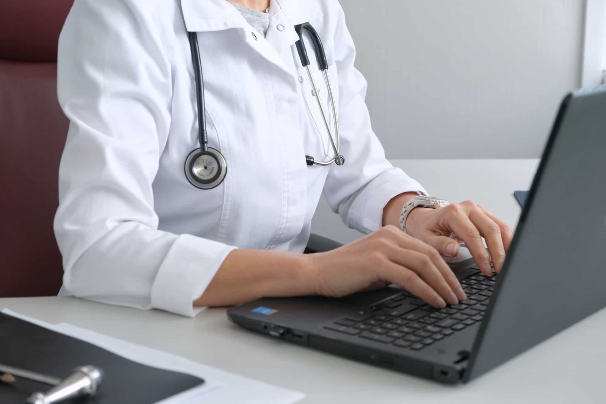Mulheres ultrapassaram os homens nas profissões de medicina, magistratura e advocacia
