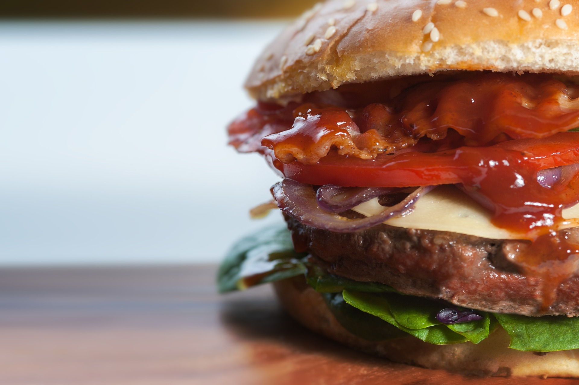 Presidente da câmara de Londres quer proibir anúncios de fast-food no metro