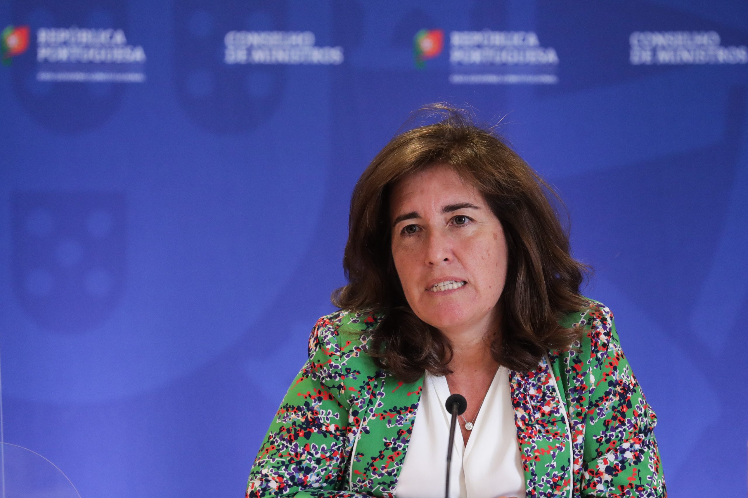 Governo fixa mínimo do abono de família em 600 euros anuais e cria adicional de combate à pobreza