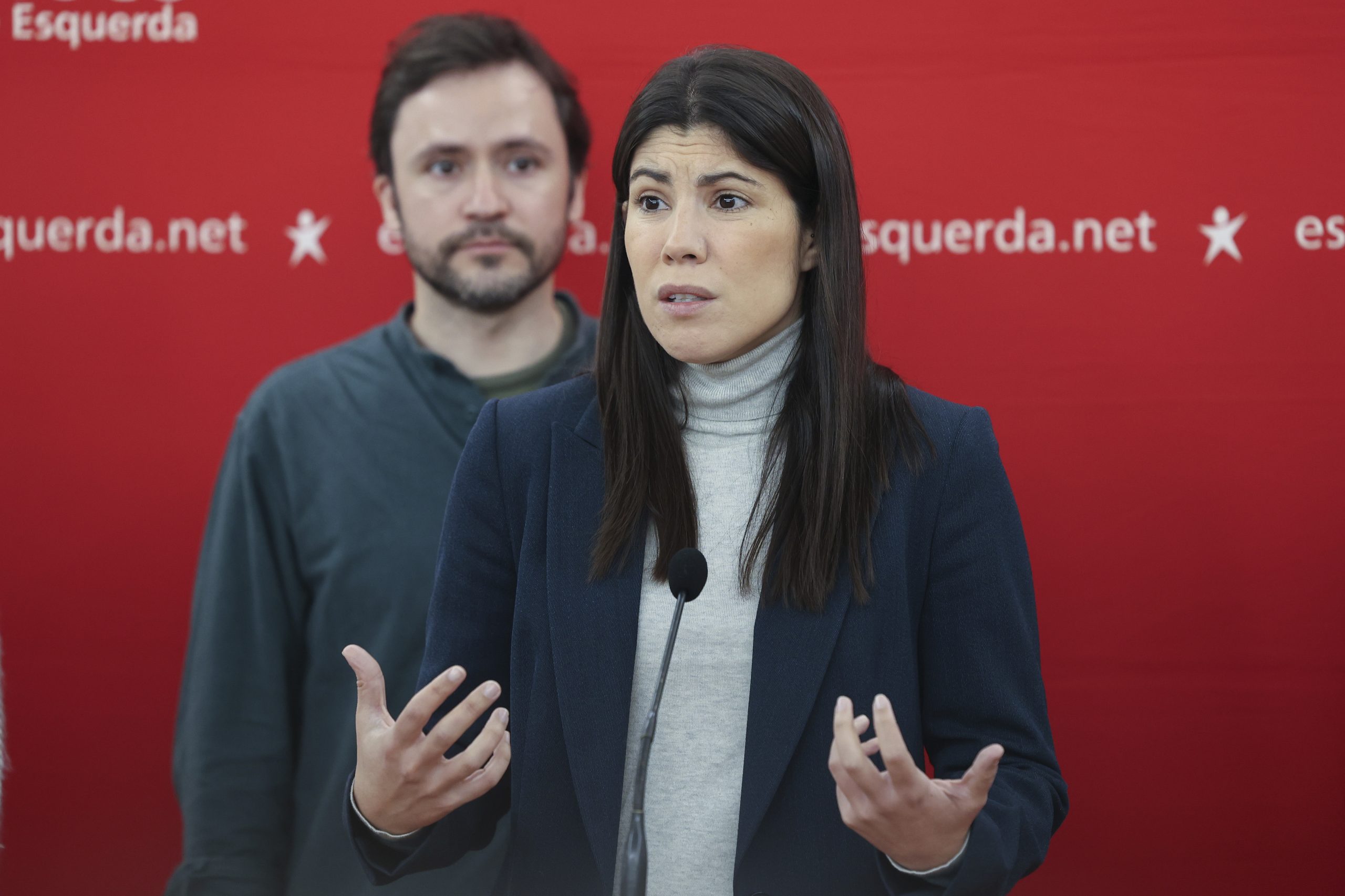 Mortágua diz que Governo “foi incapaz de responder” aos problemas na Saúde