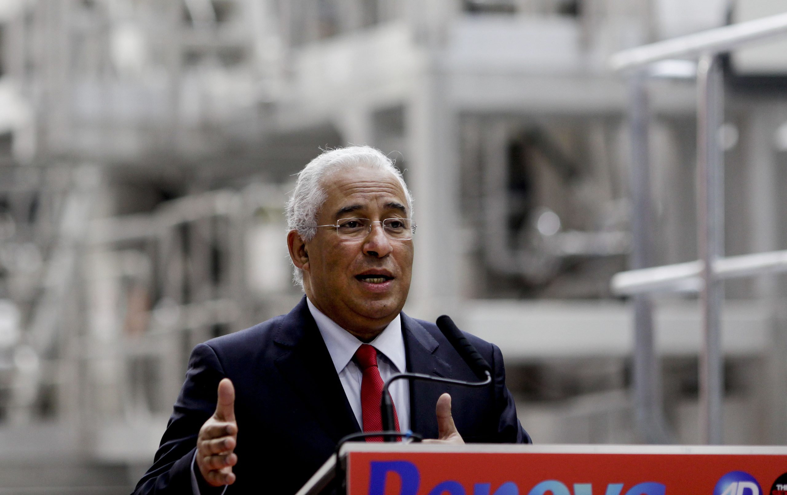 António Costa pede a Matteo Renzi que mantenha “participação ativa” no projeto europeu