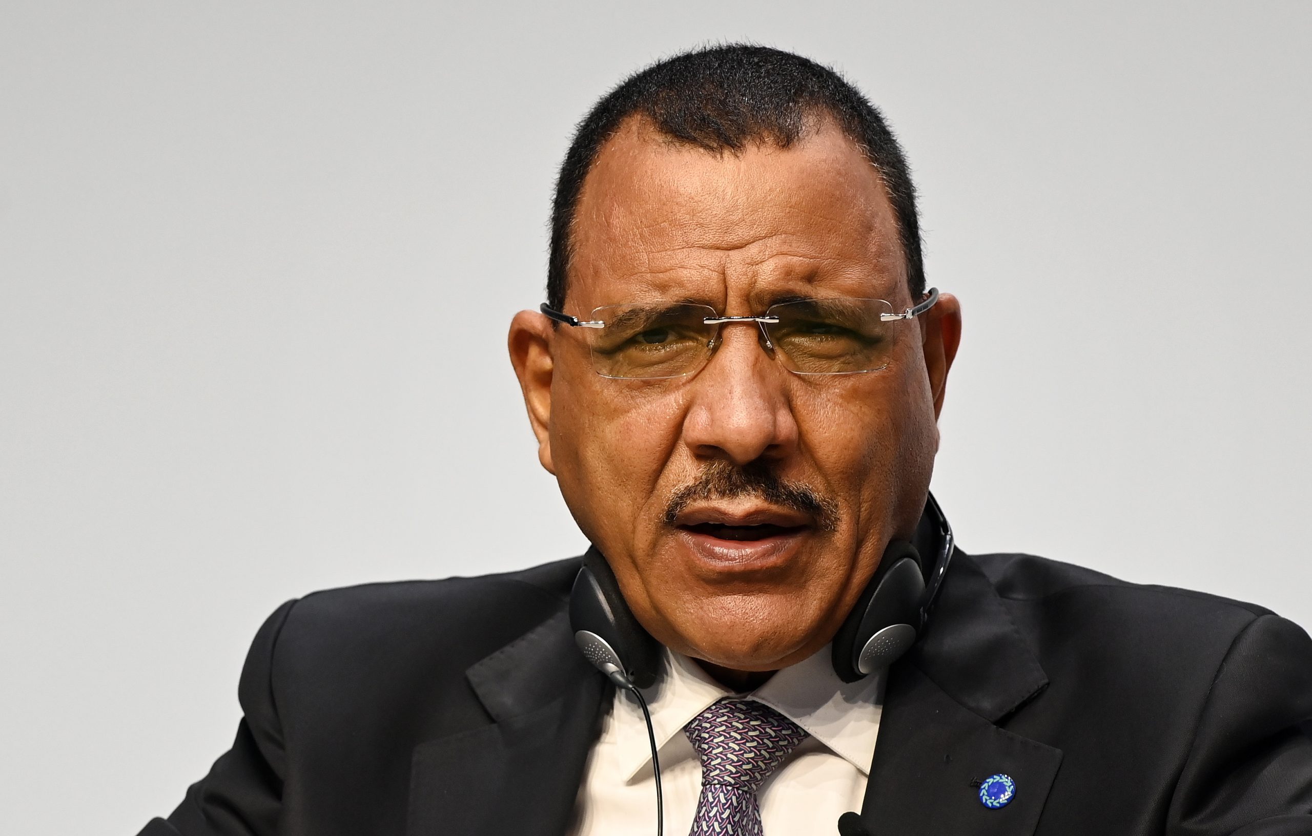 UE exige libertação de presidente da Nigéria cinco meses após detenção