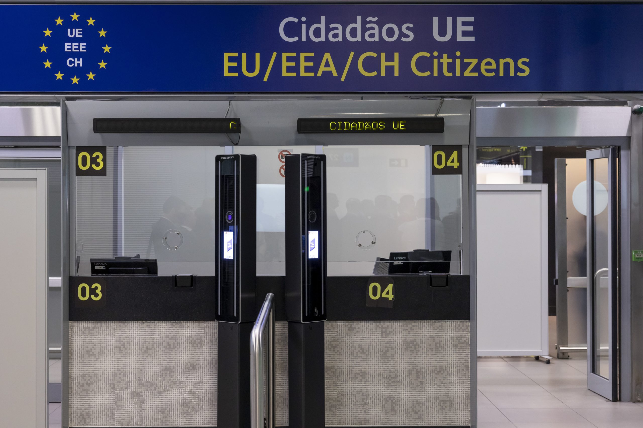 Governo suspende sistema europeu de controlo de fronteiras durante três meses