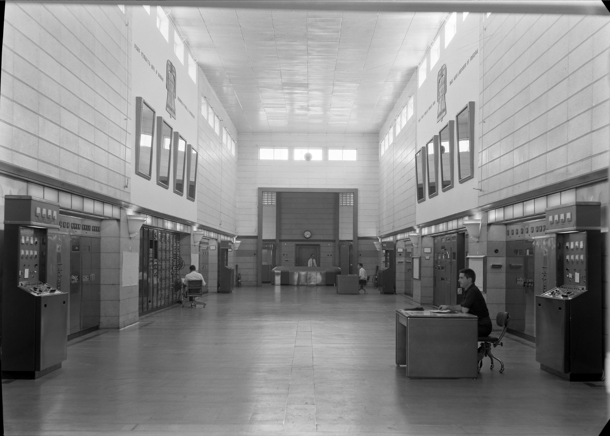 Pré-publicação de “RARET – A Guerra Fria Combatida a Partir da Charneca Ribatejana”. Como Glória passou a fazer parte da História
