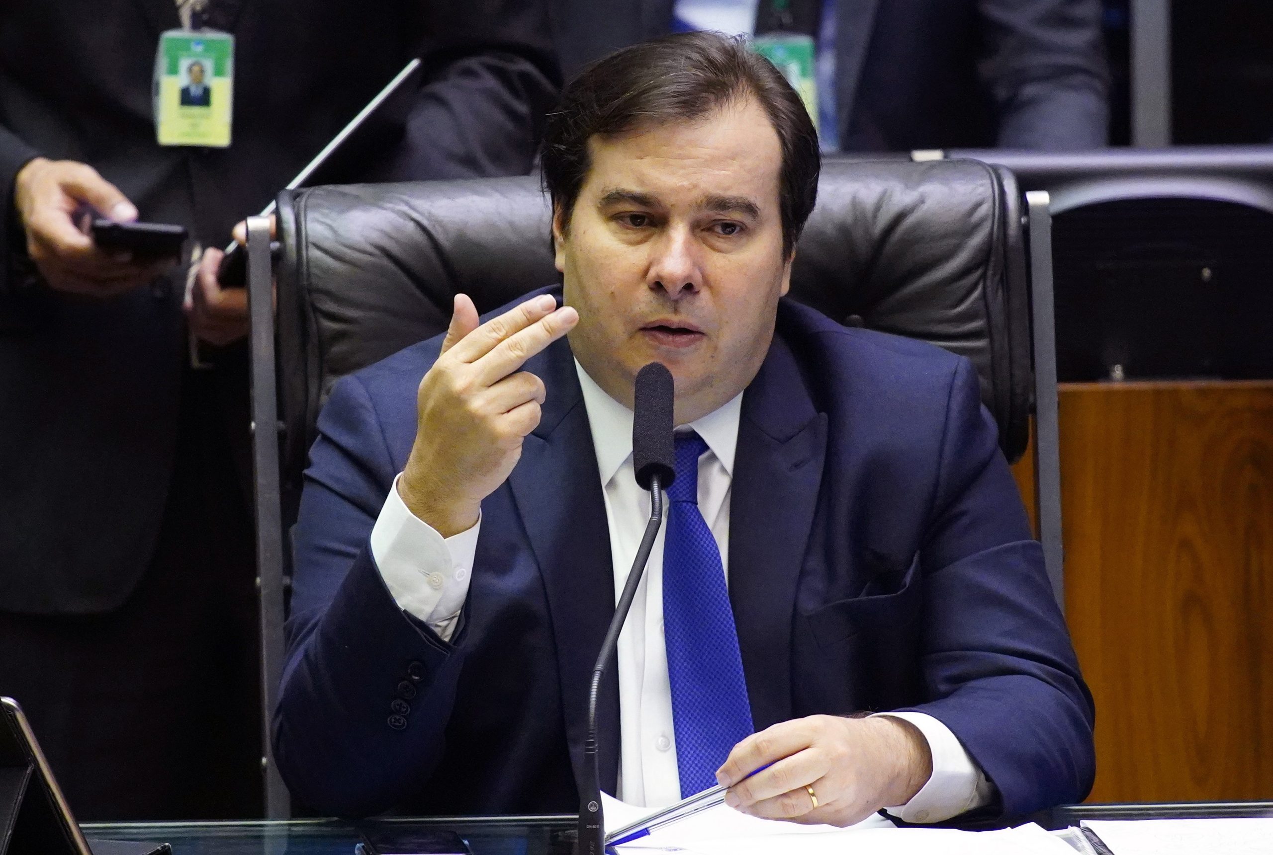 Presidente da Câmara dos Deputados do Brasil diz que o ministro da Educação é “desqualificado”