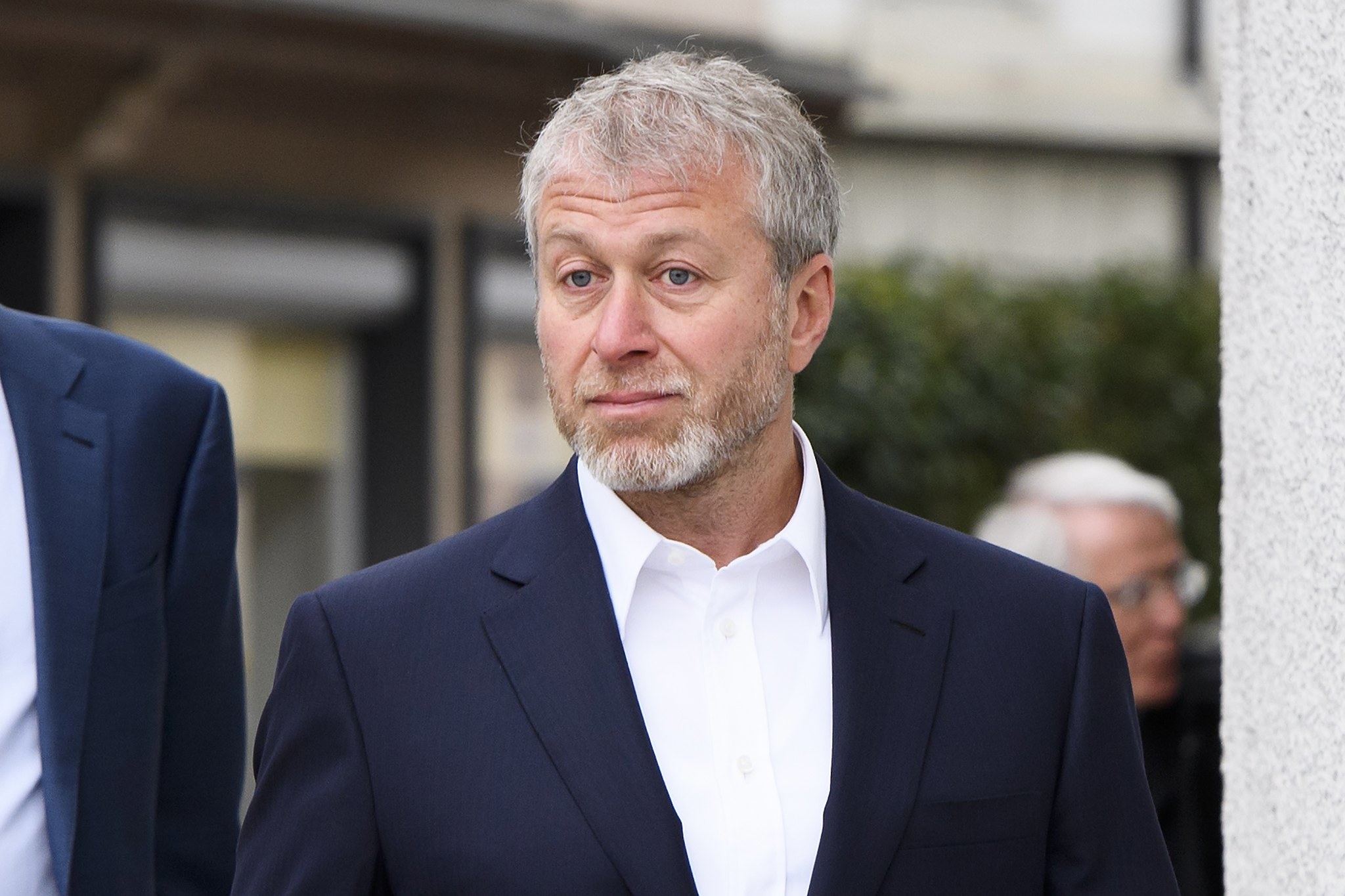 Portugal recebeu pedido de Abramovich para venda do Chelsea, afirmou Cravinho