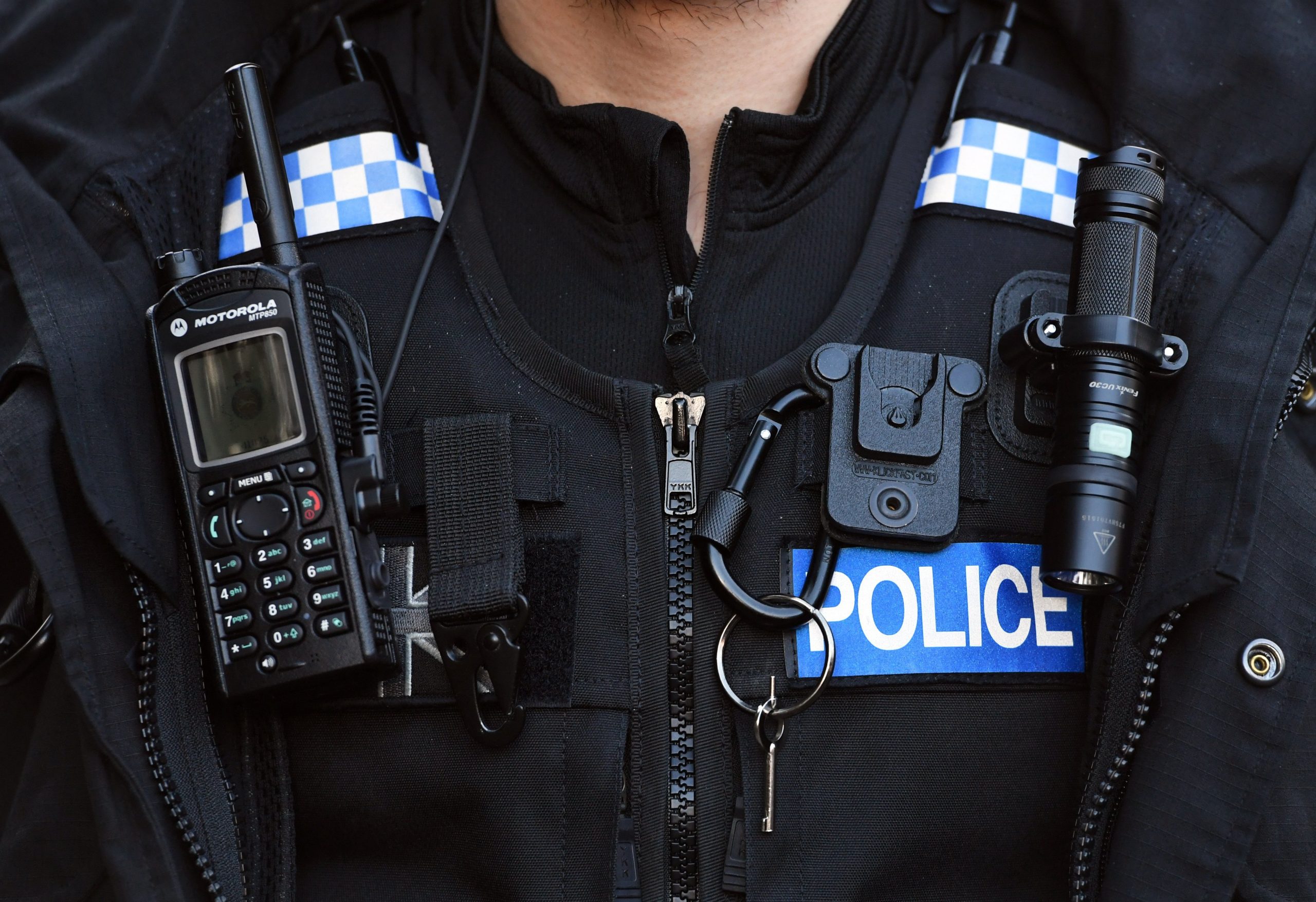 Quatro jovens esfaqueados em menos de 24 horas em Londres