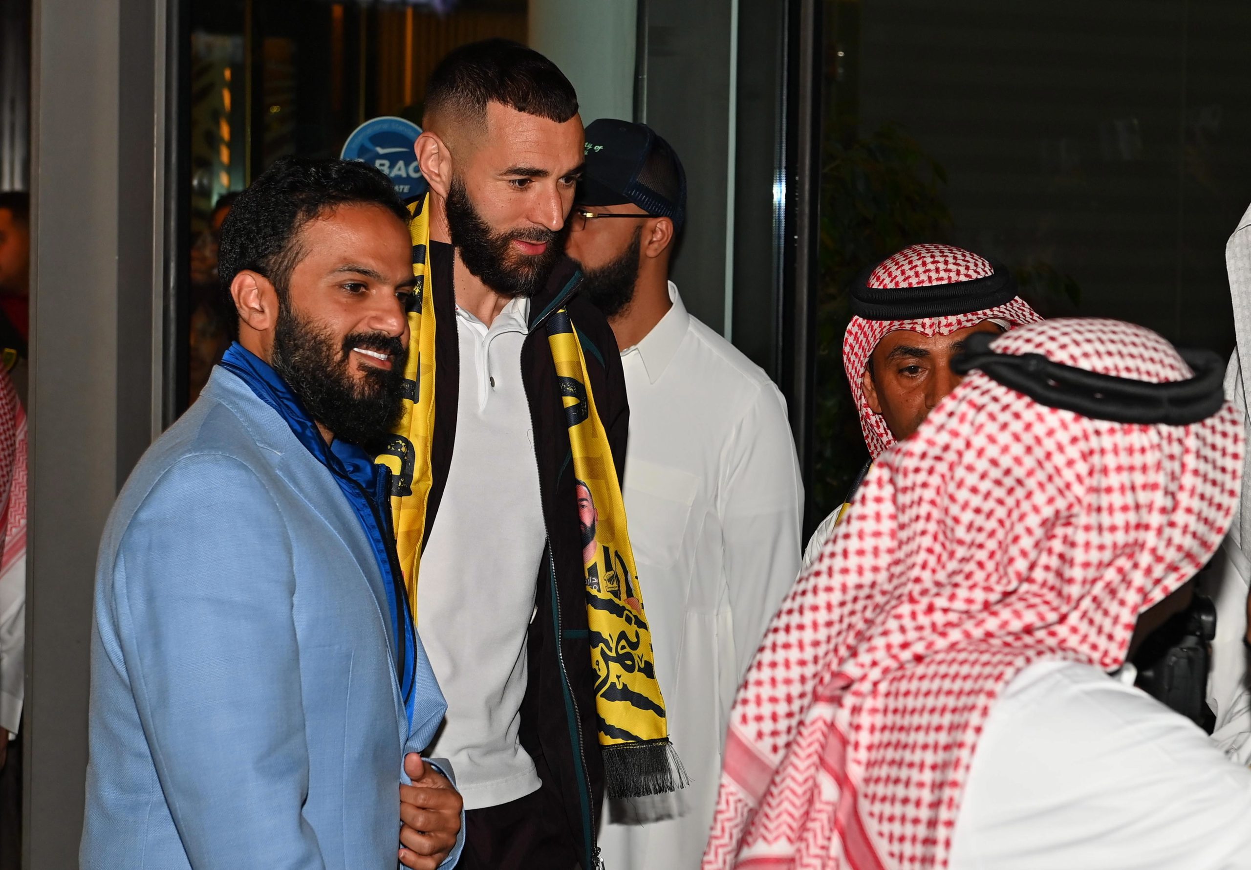 Benzema diz que escolheu jogar na Arábia Saudita por ser um país muçulmano