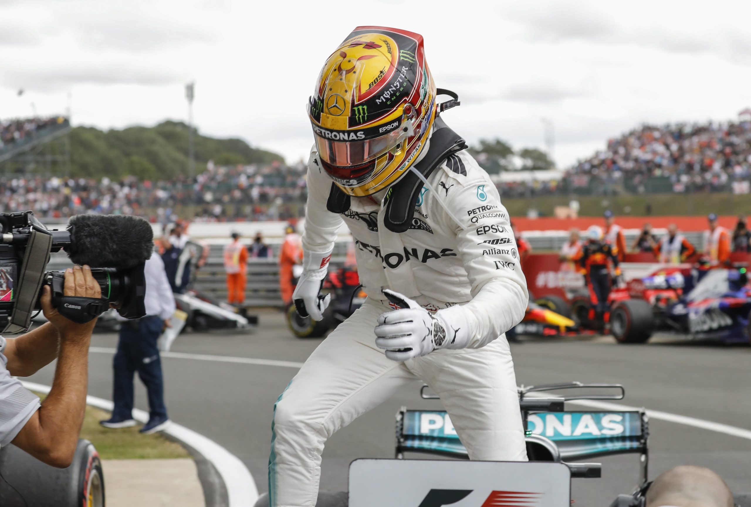 Hamilton vence GP da Grã-Bretanha pela quarta vez seguida