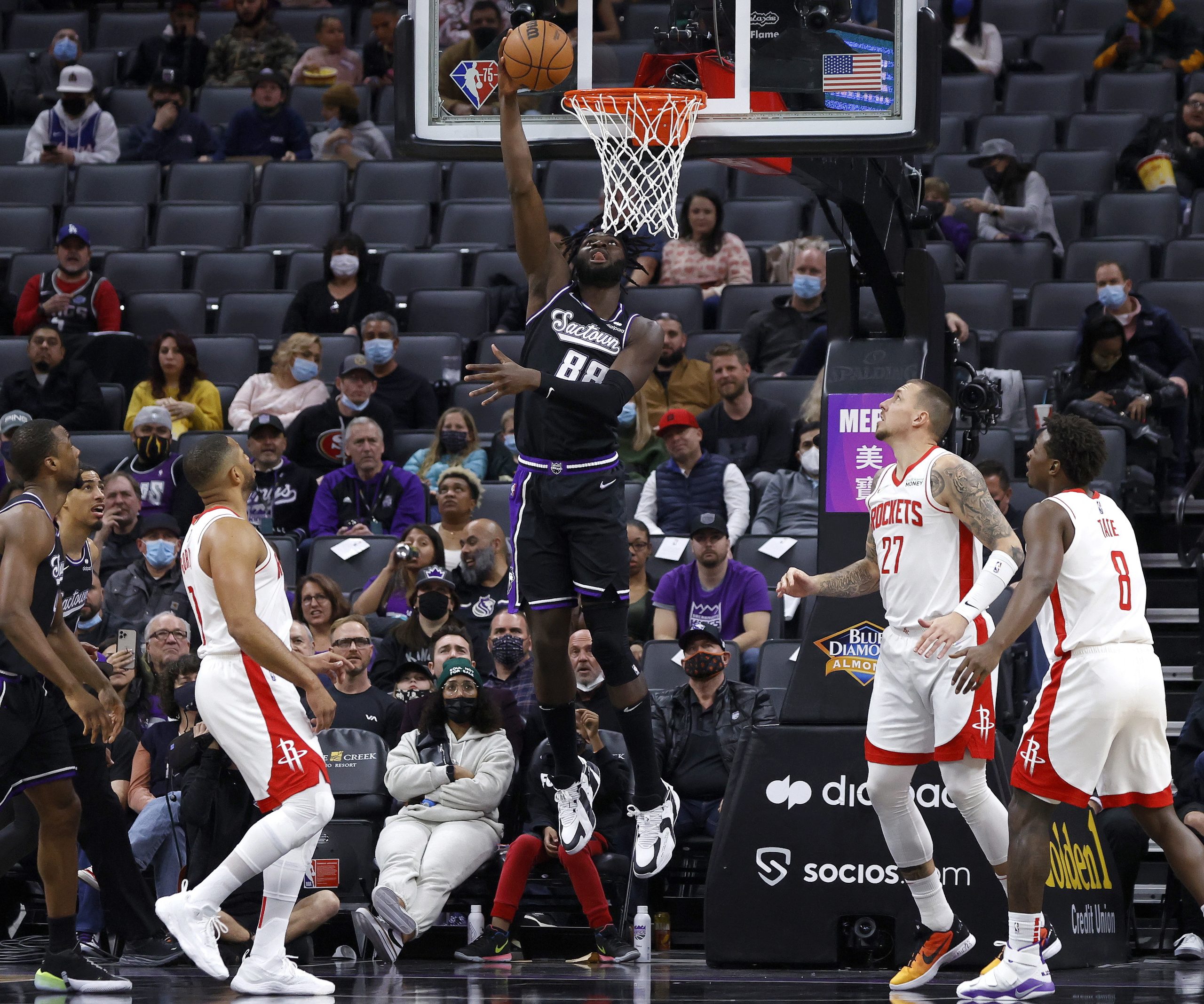 Neemias Queta concretizou sonho, mas viveu difícil época de ‘rookie’ na NBA