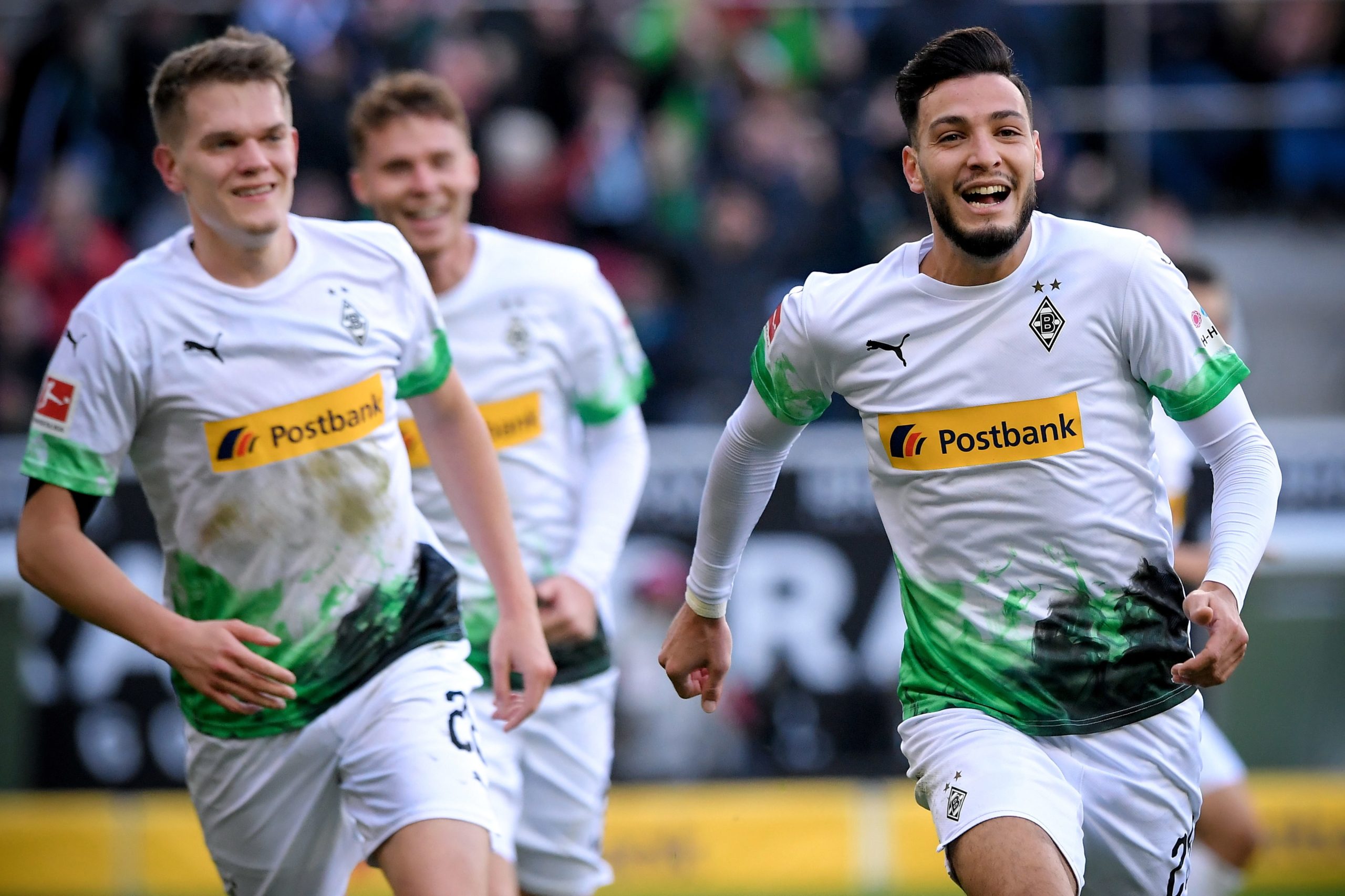 Moenchengladbach vence e reforça liderança na Alemanha