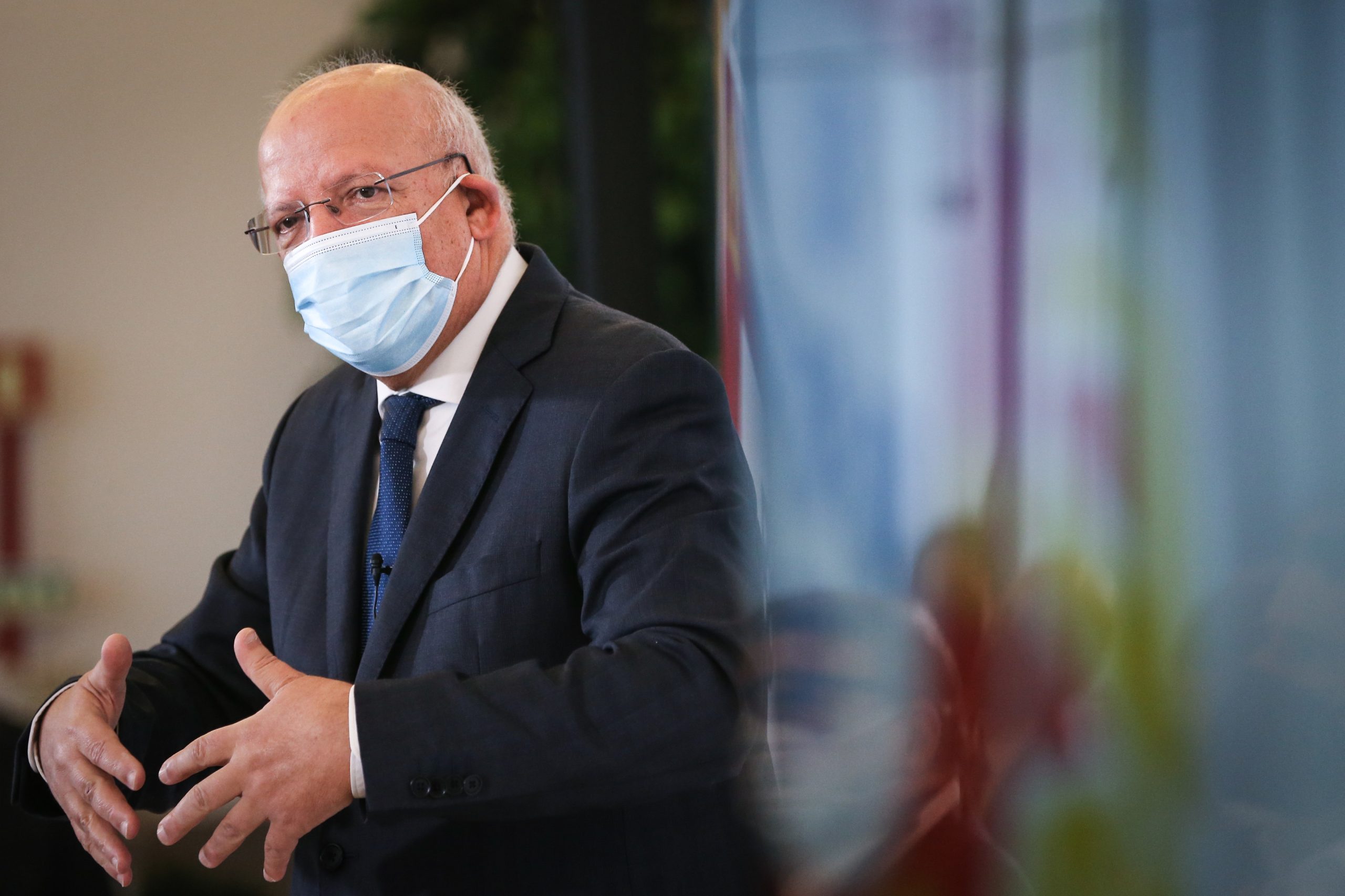Ministro dos Negócios Estrangeiros adianta que 40 cidadãos nacionais já saíram do país nos últimos dias