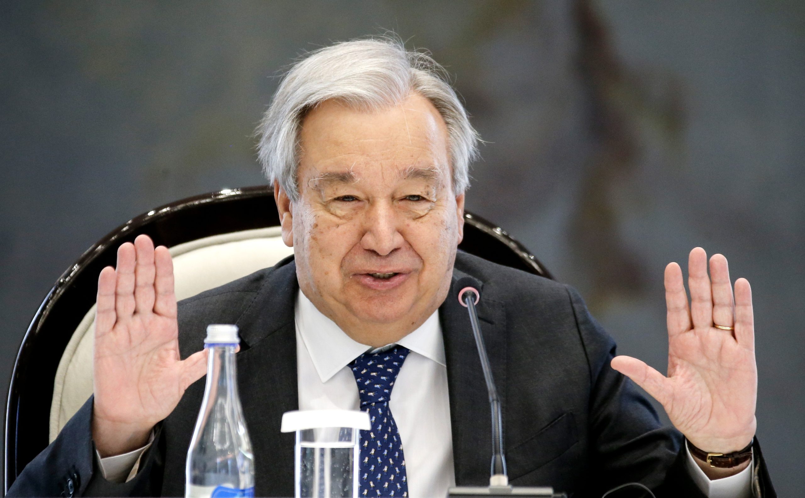 António Guterres pede pausa humanitária para vacinar crianças de Gaza