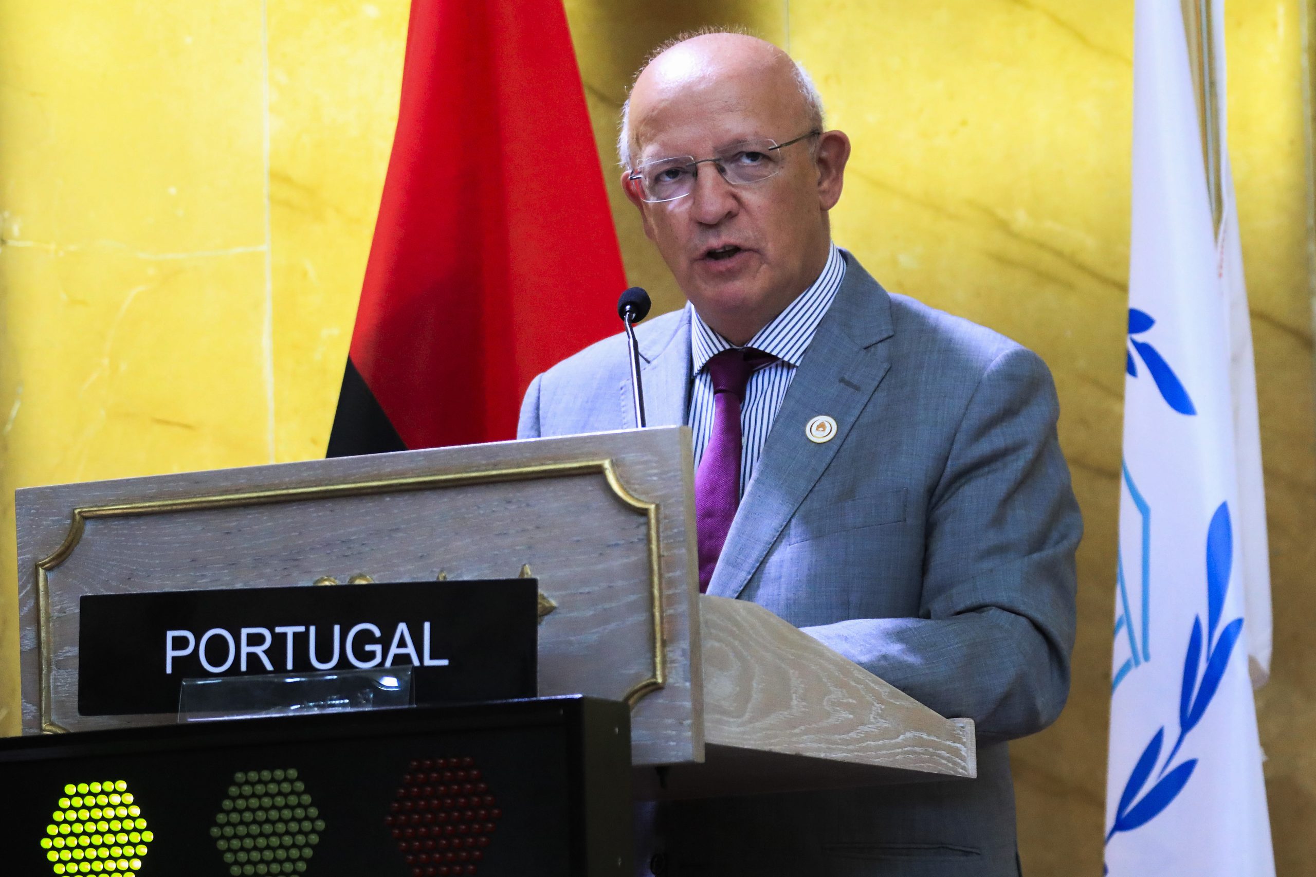 Delors: Santos Silva lembra “um dos grandes construtores da Europa”