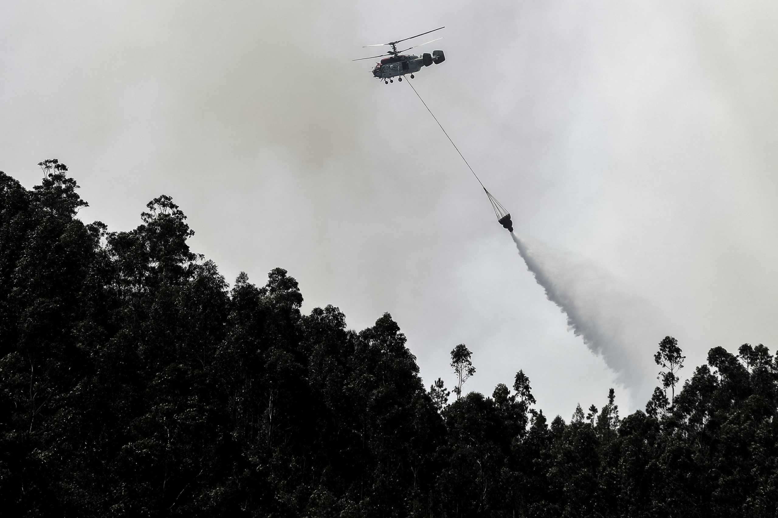 Força Aérea informa que dispositivo de combate a incêndios tem disponíveis 30 meios aéreos