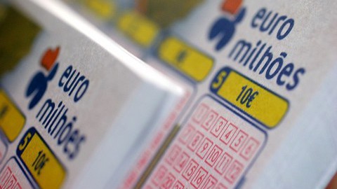 Euromilhões de sexta-feira com ‘jackpot’ de 76 milhões de euros