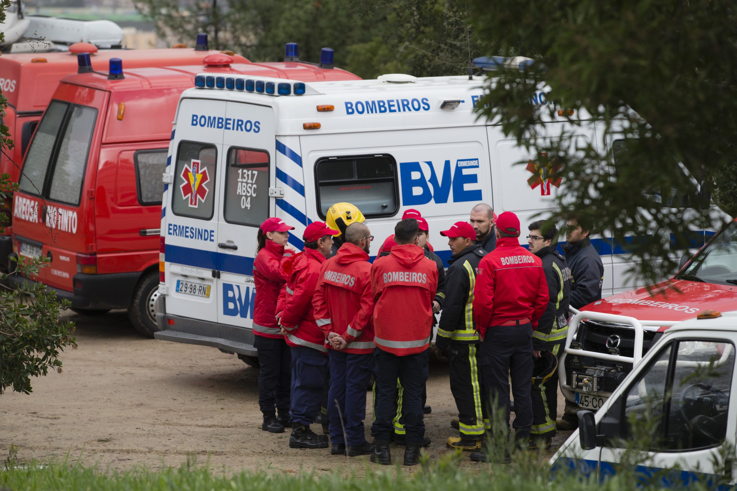 OE2025: Governo terá de rever protocolo entre bombeiros, INEM e Proteção Civil