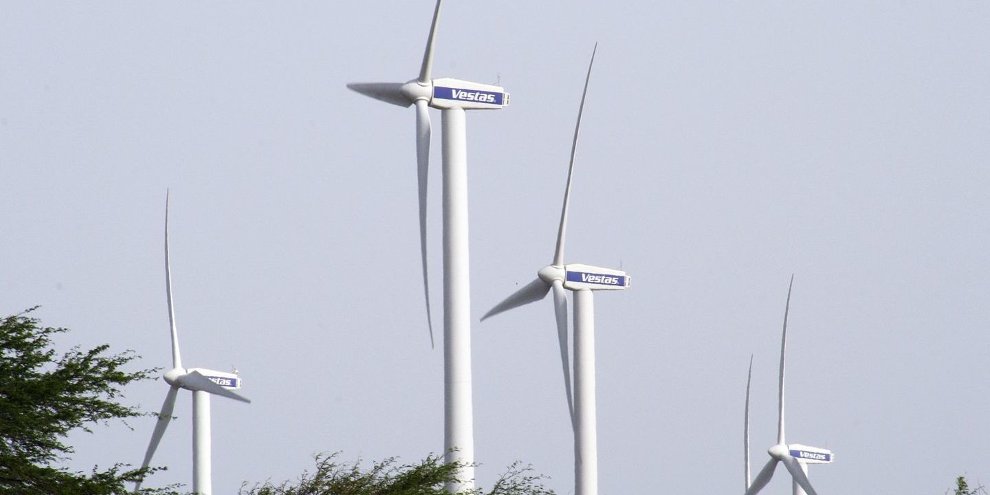 UE pretende aumentar produção de energias renováveis em mais de 40% até 2030