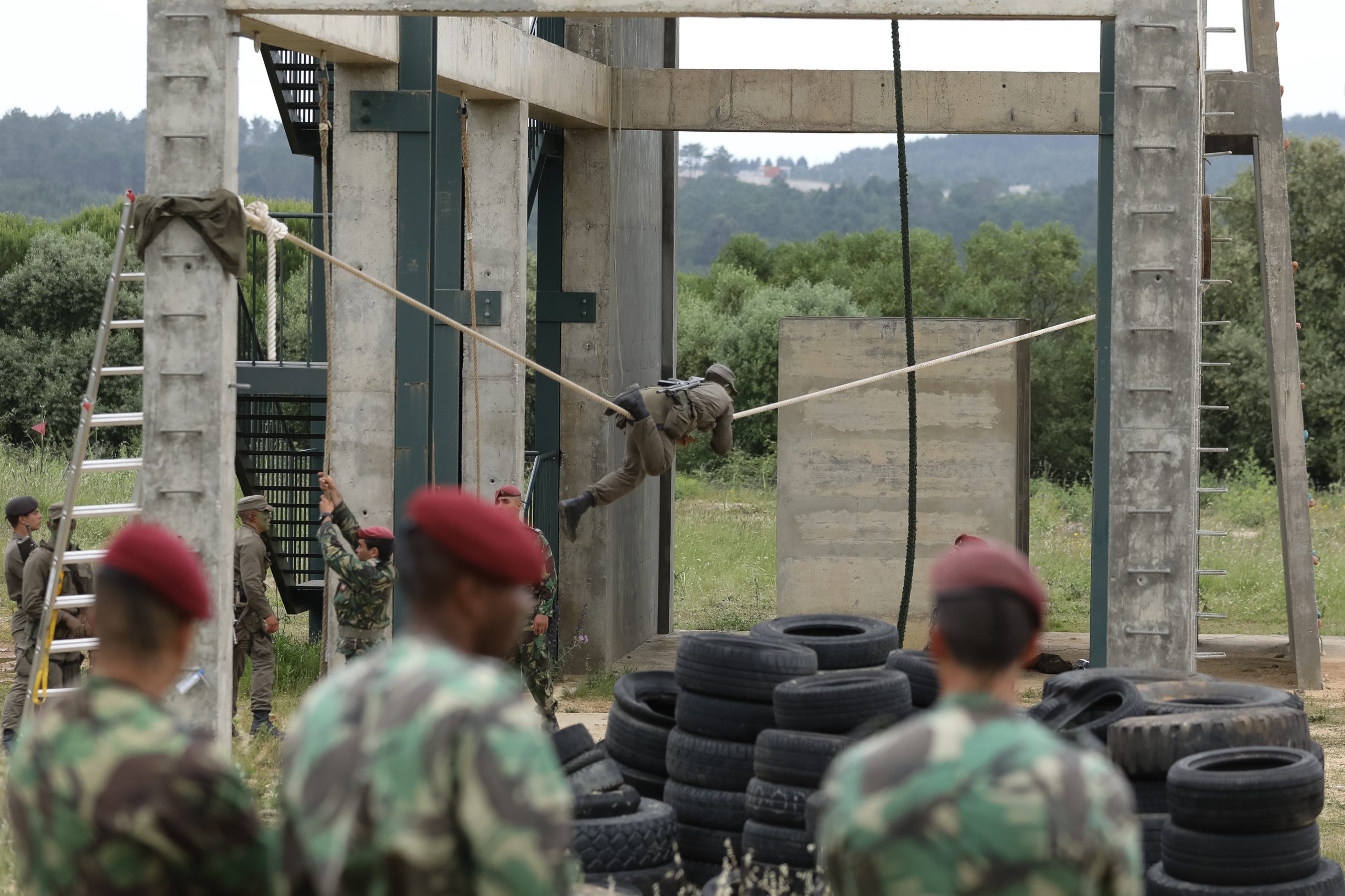 Militar do curso dos Comandos está a “reagir a estímulos”