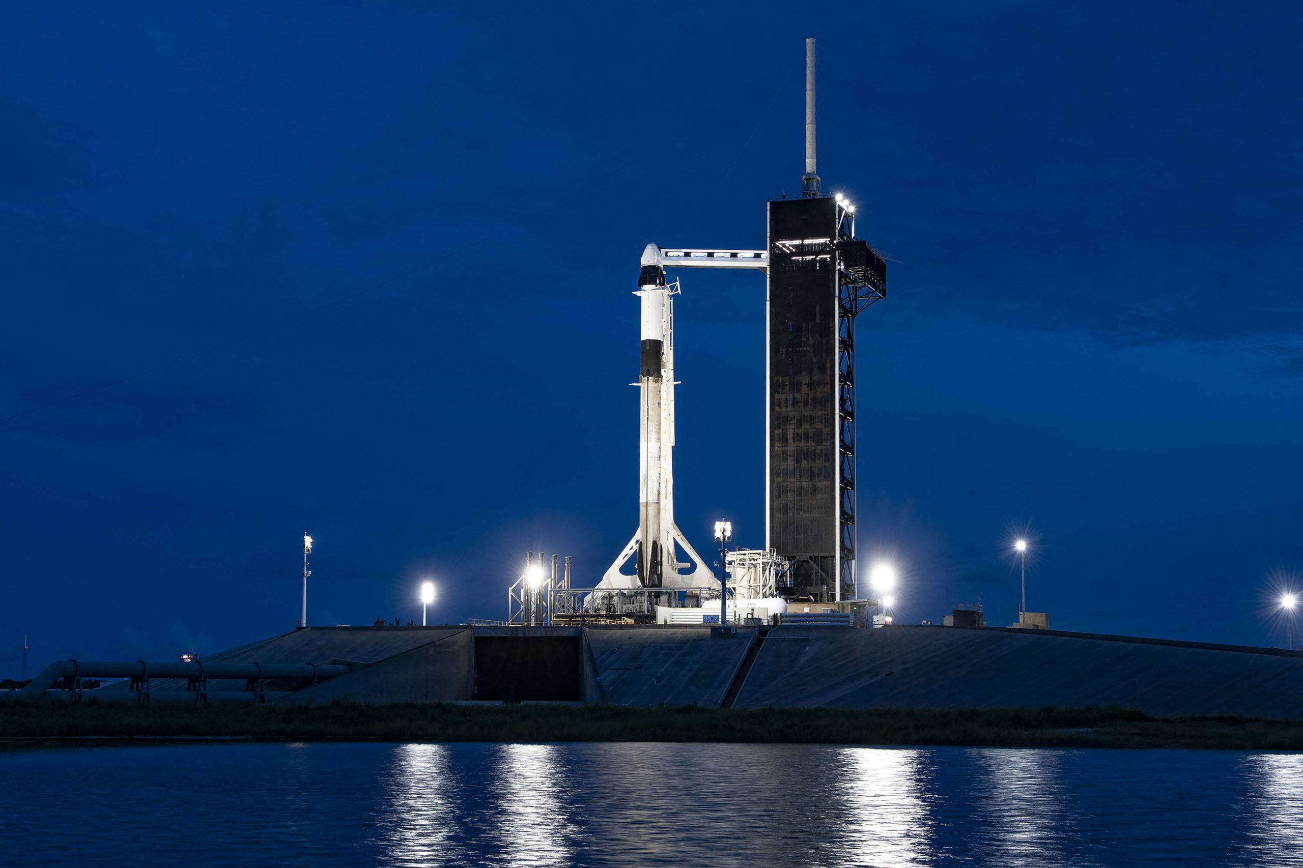 SpaceX enviou para o espaço um novo grupo de 49 satélites da sua rede Starlink