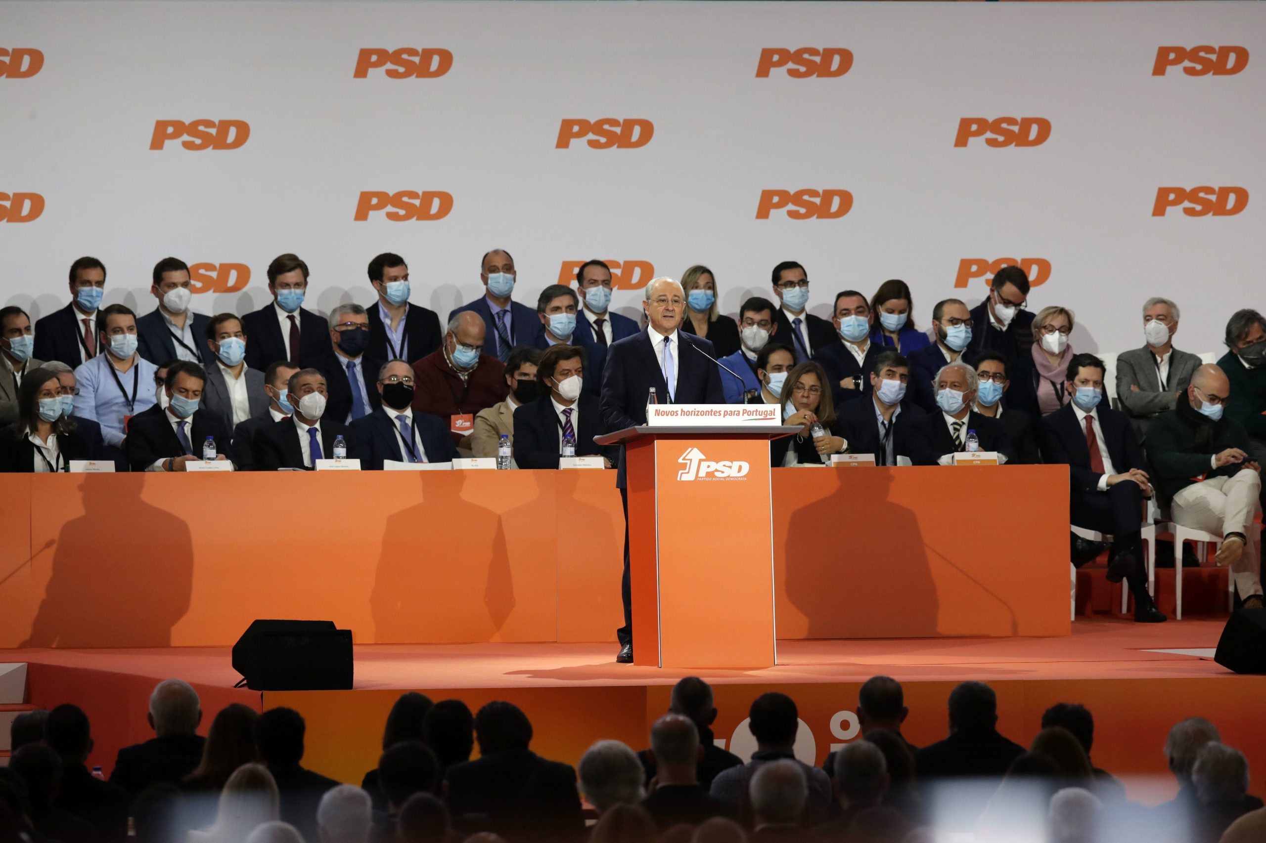 CDS e IL consideram que falta “ímpeto reformista” a sociais-democratas