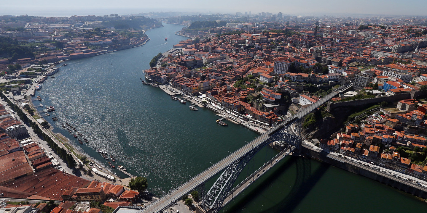 Construção da nova linha de metrobus leva a condicionamento do trânsito no Porto
