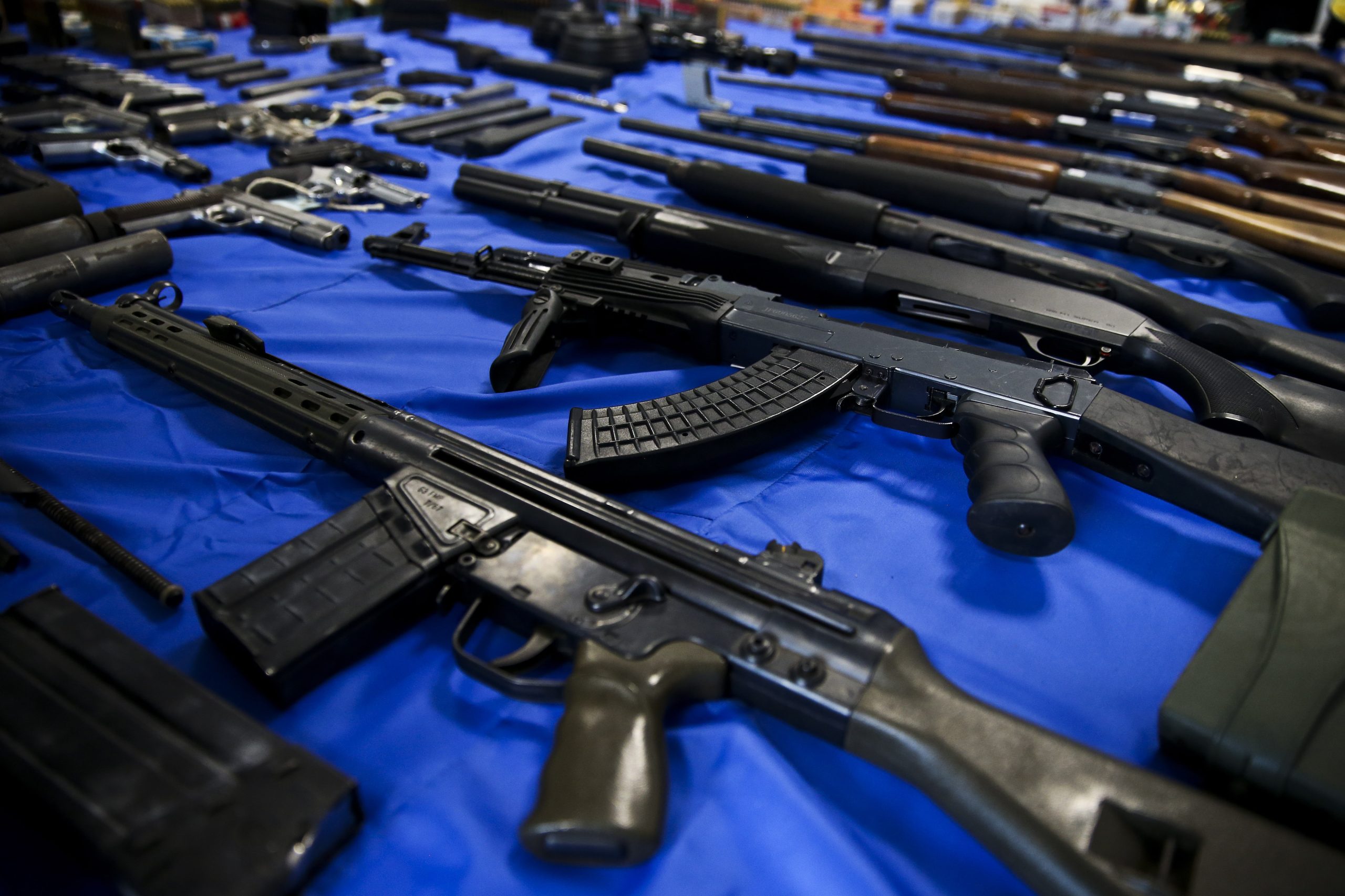 Irão desmente acusações de fornecimento de armas aos rebeldes do Iémen