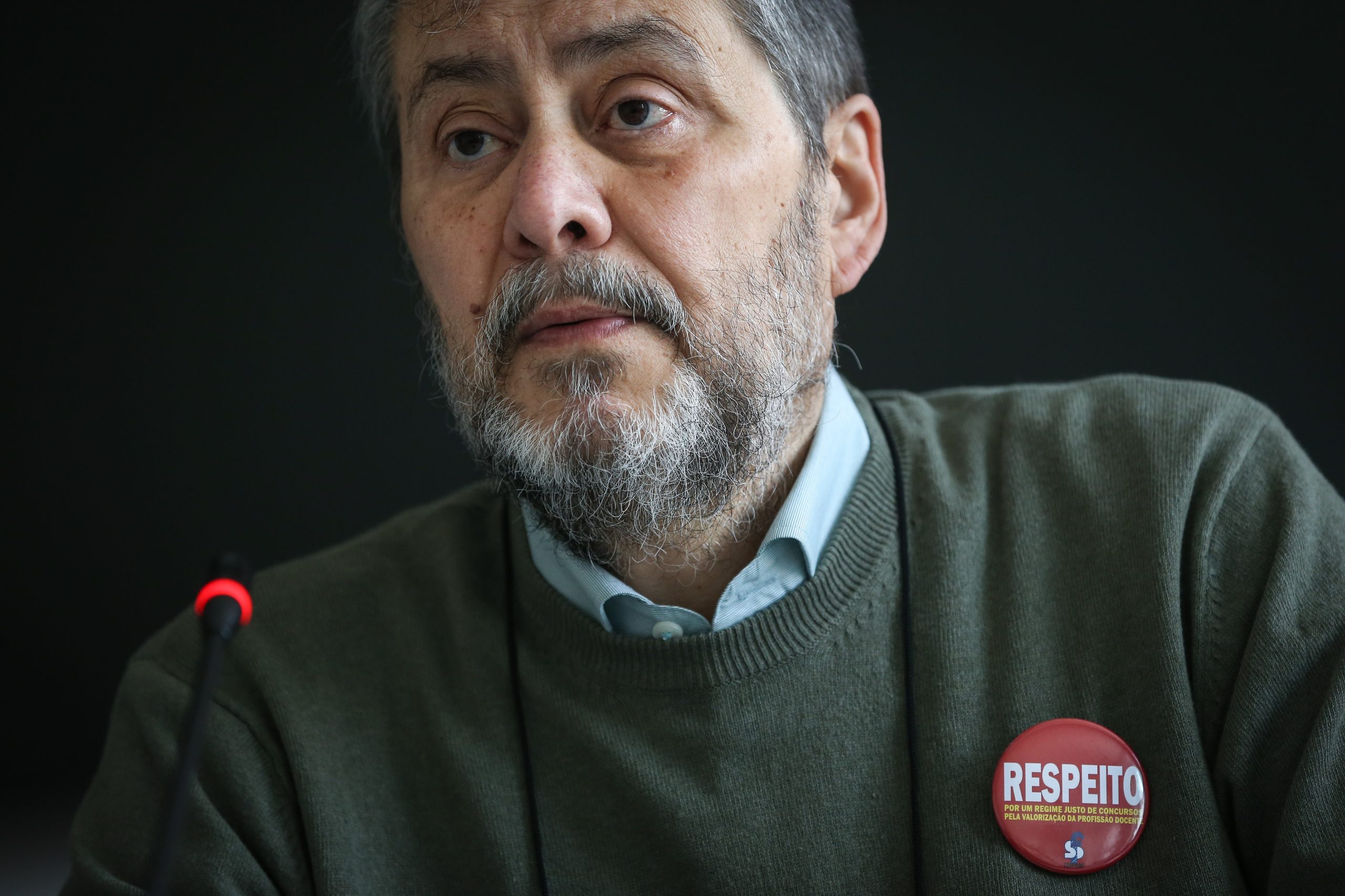 Aumentos salariais de 10% para docentes e investigadores, defende Fenprof