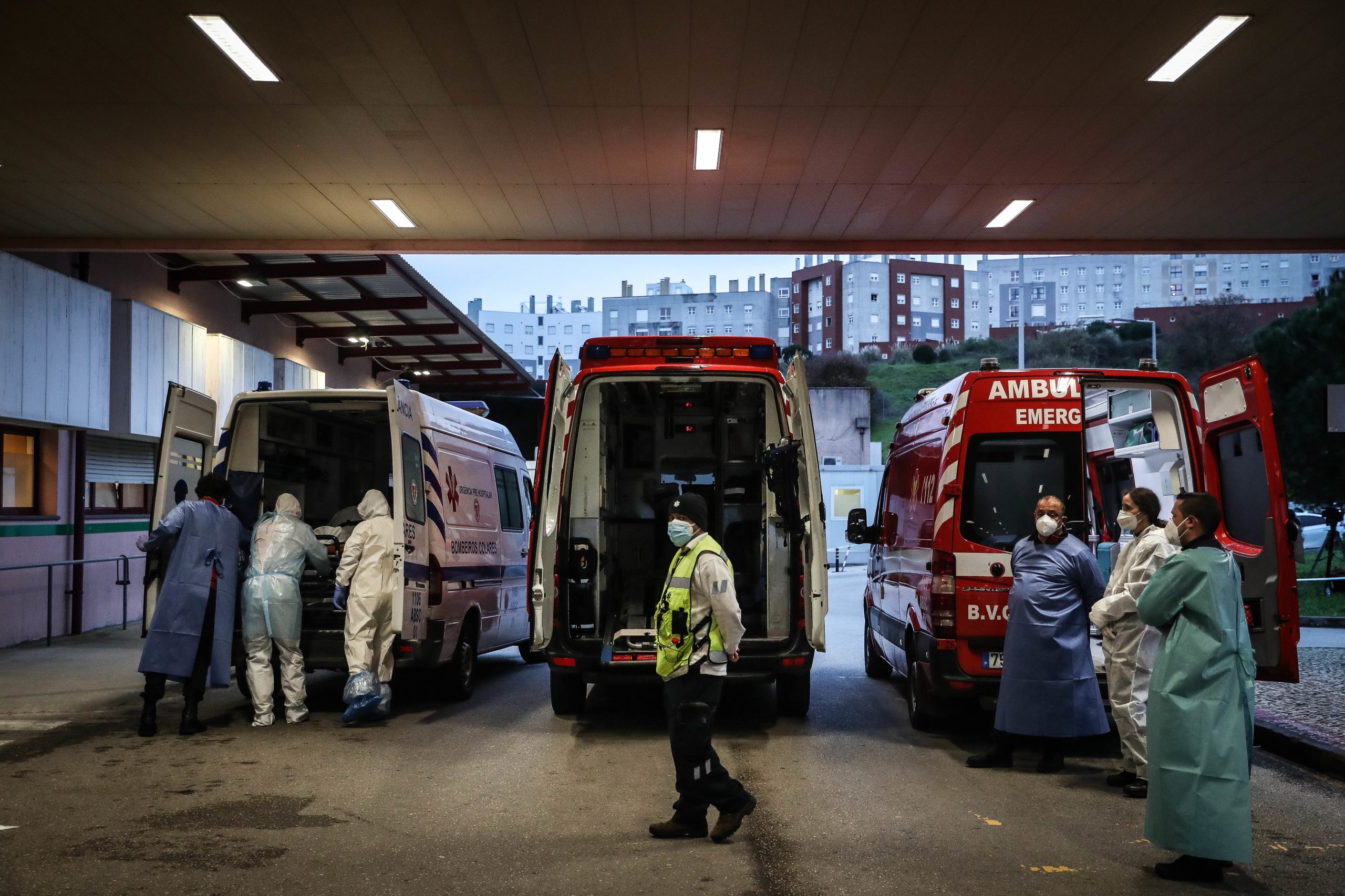 Tempo de espera para doentes urgentes ultrapassa as dez horas no Amadora-Sintra