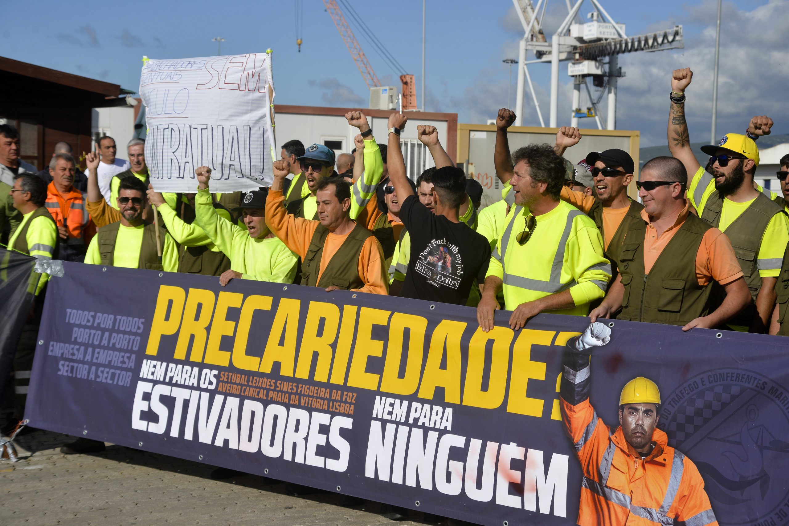 Porto de Setúbal. Costa defende “diálogo social normal”