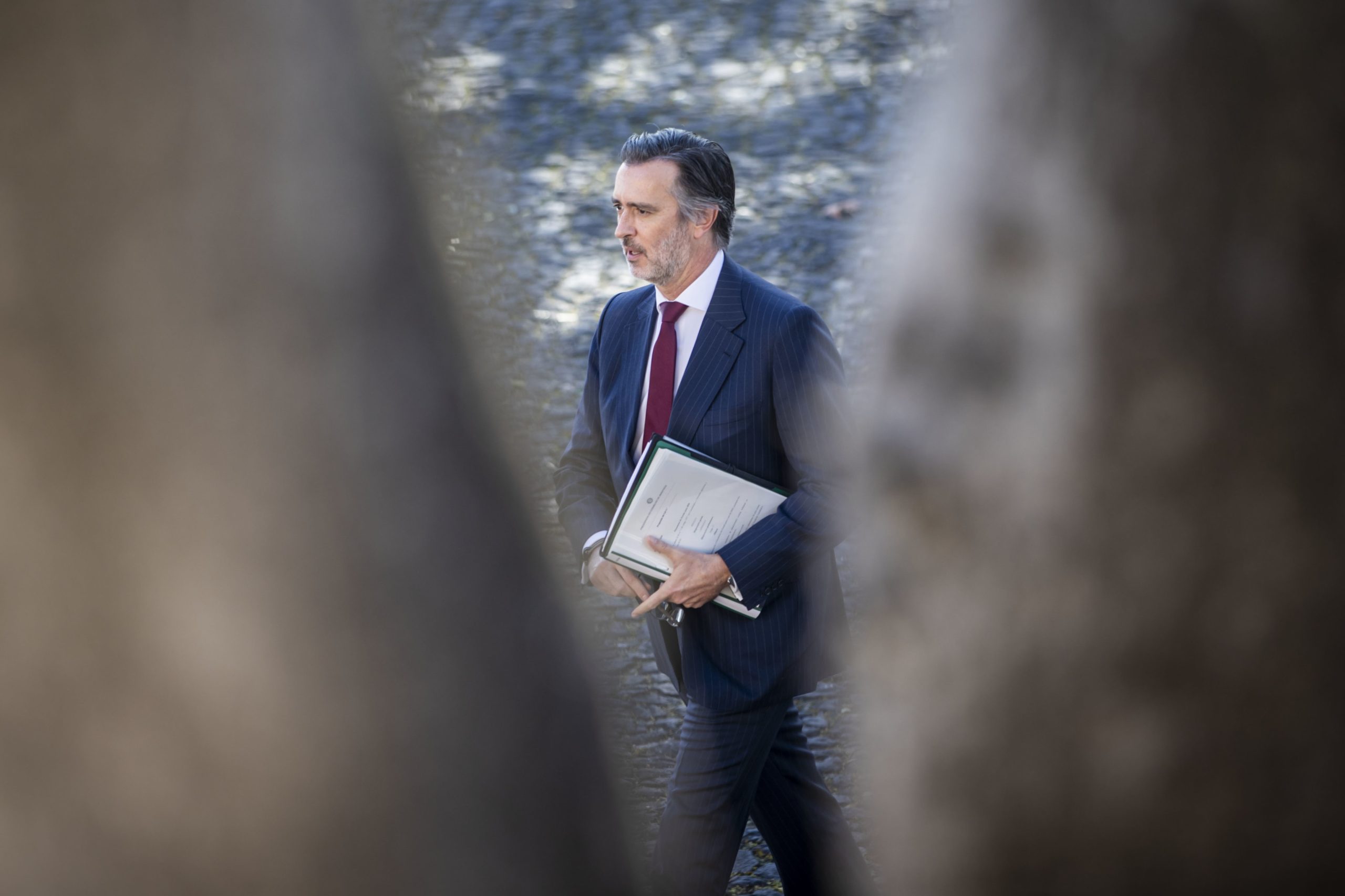 Covid-19: Iniciativa Liberal questiona igualdade entre funcionários públicos e privados