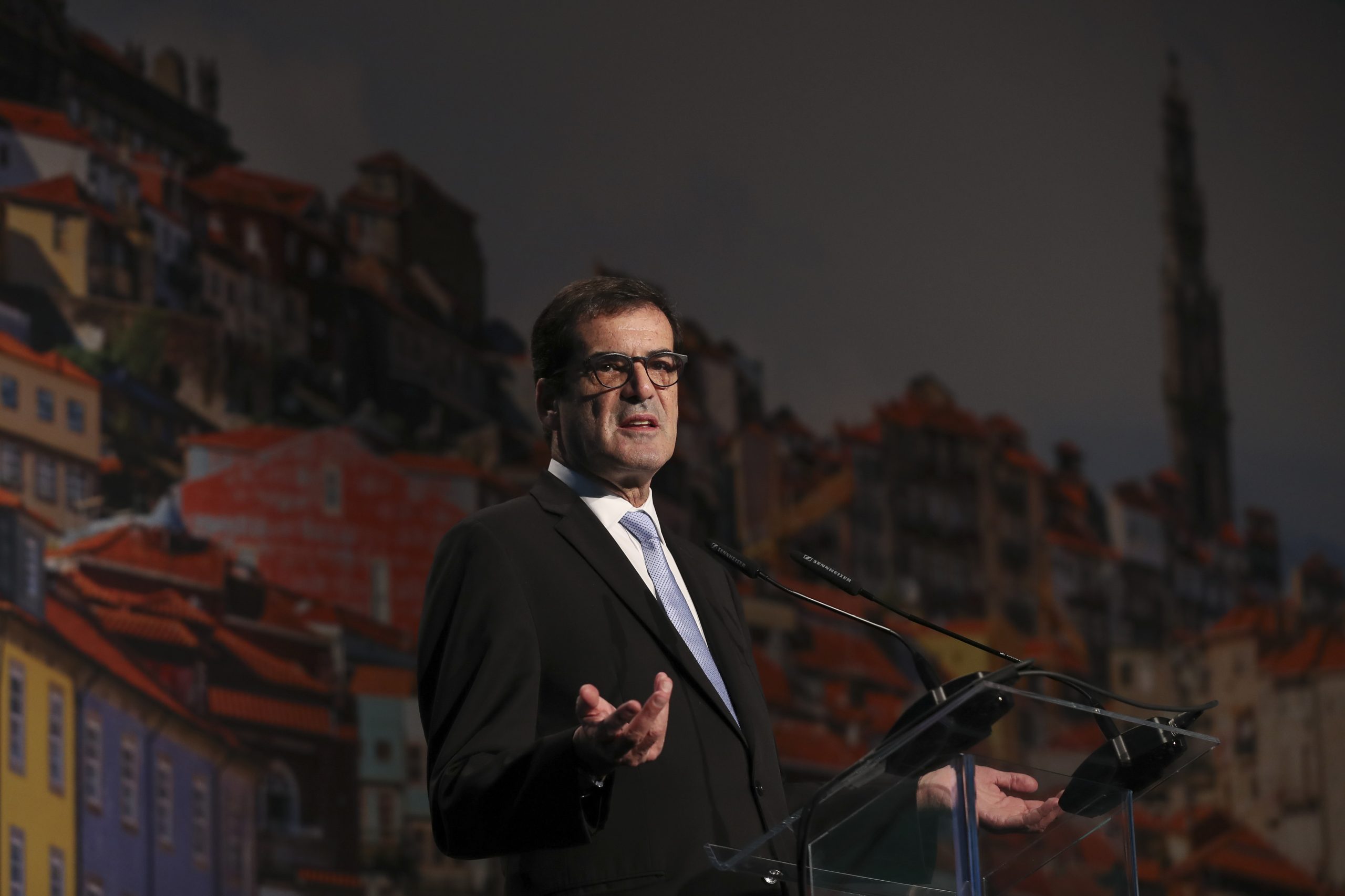 Rui Moreira propõe criação de departamento municipal no Porto dedicado à descentralização
