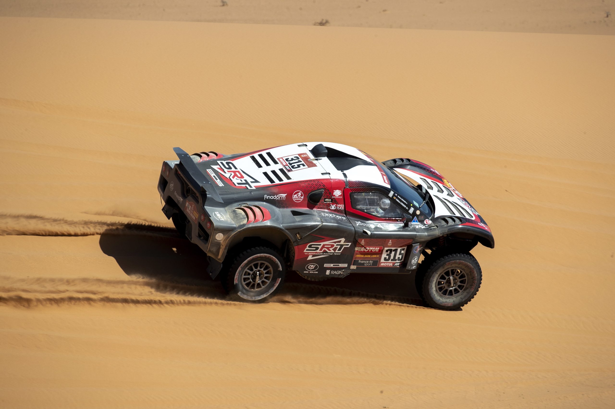 Dakar: Serradori bateu Fernando Alonso e venceu uma etapa pela primeira vez