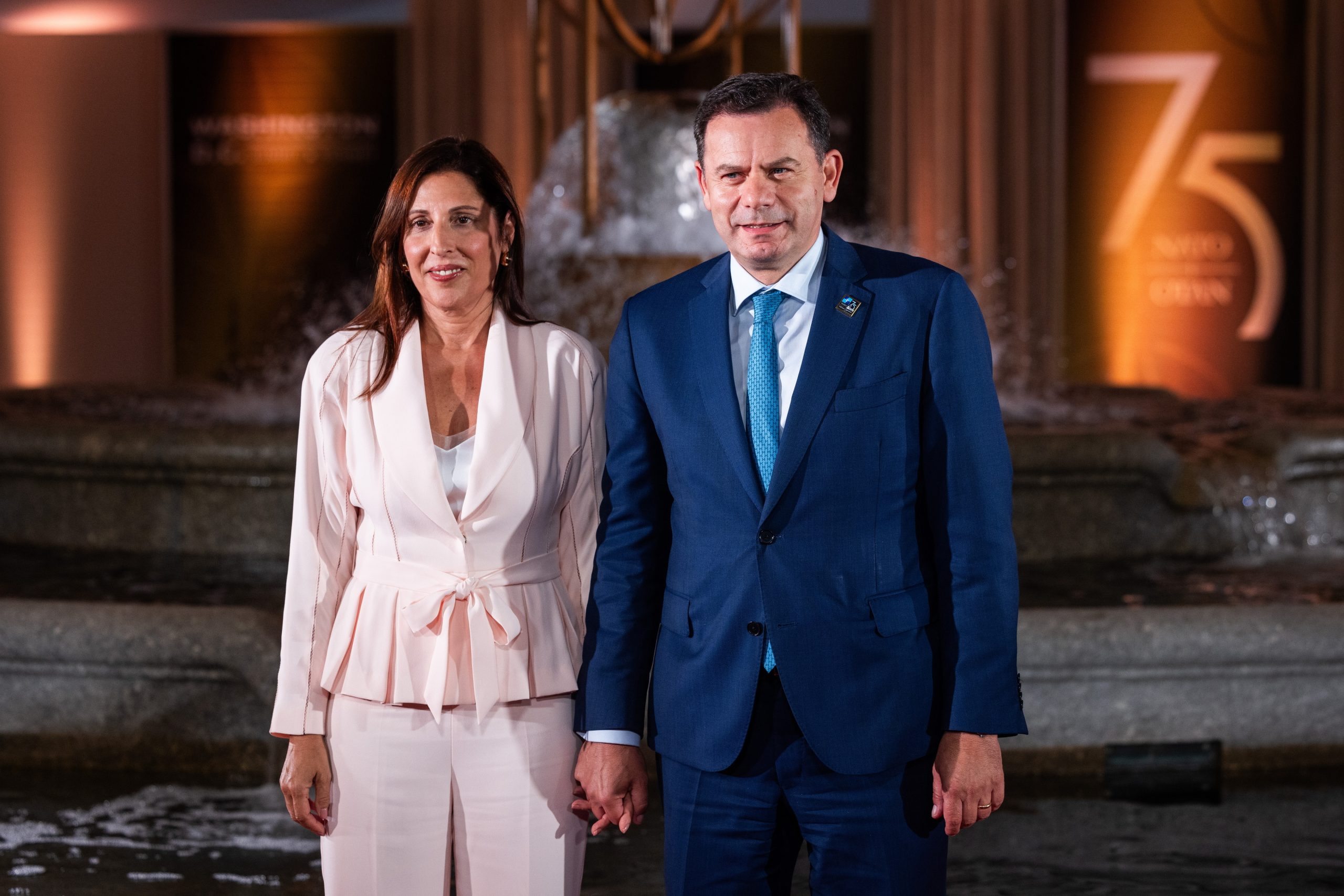Montenegro não “entra em diálogo” com Lucília Gago nem falou com líder do PS sobre sucessor