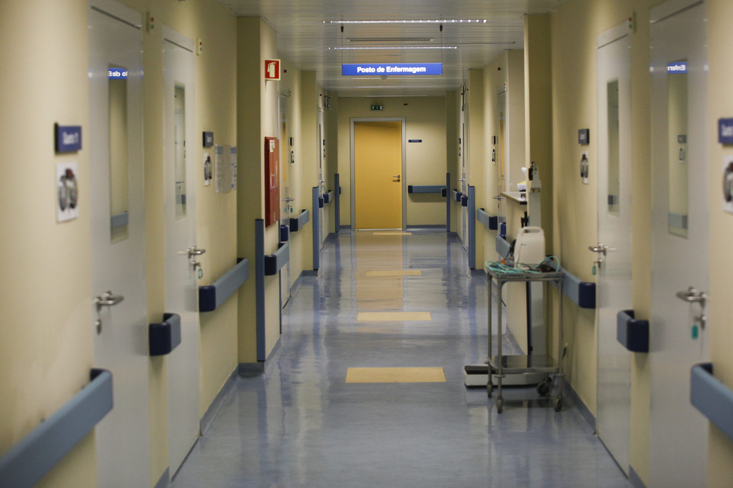Cerca de 65% dos trabalhadores de limpeza do hospital Curry Cabral fizeram greve