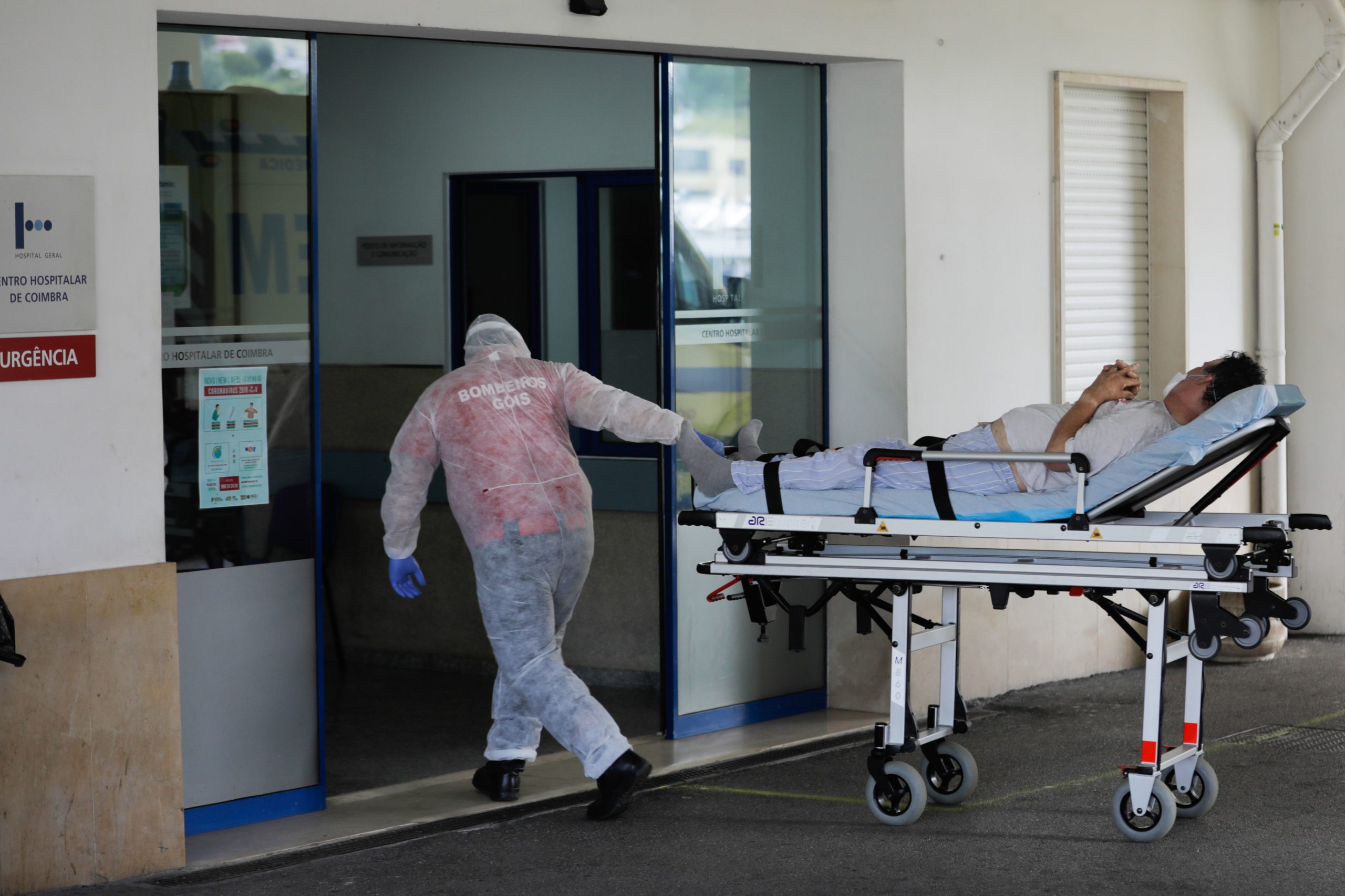Hospitais de Coimbra reitera que não desclassificou urgência do Hospital dos Covões