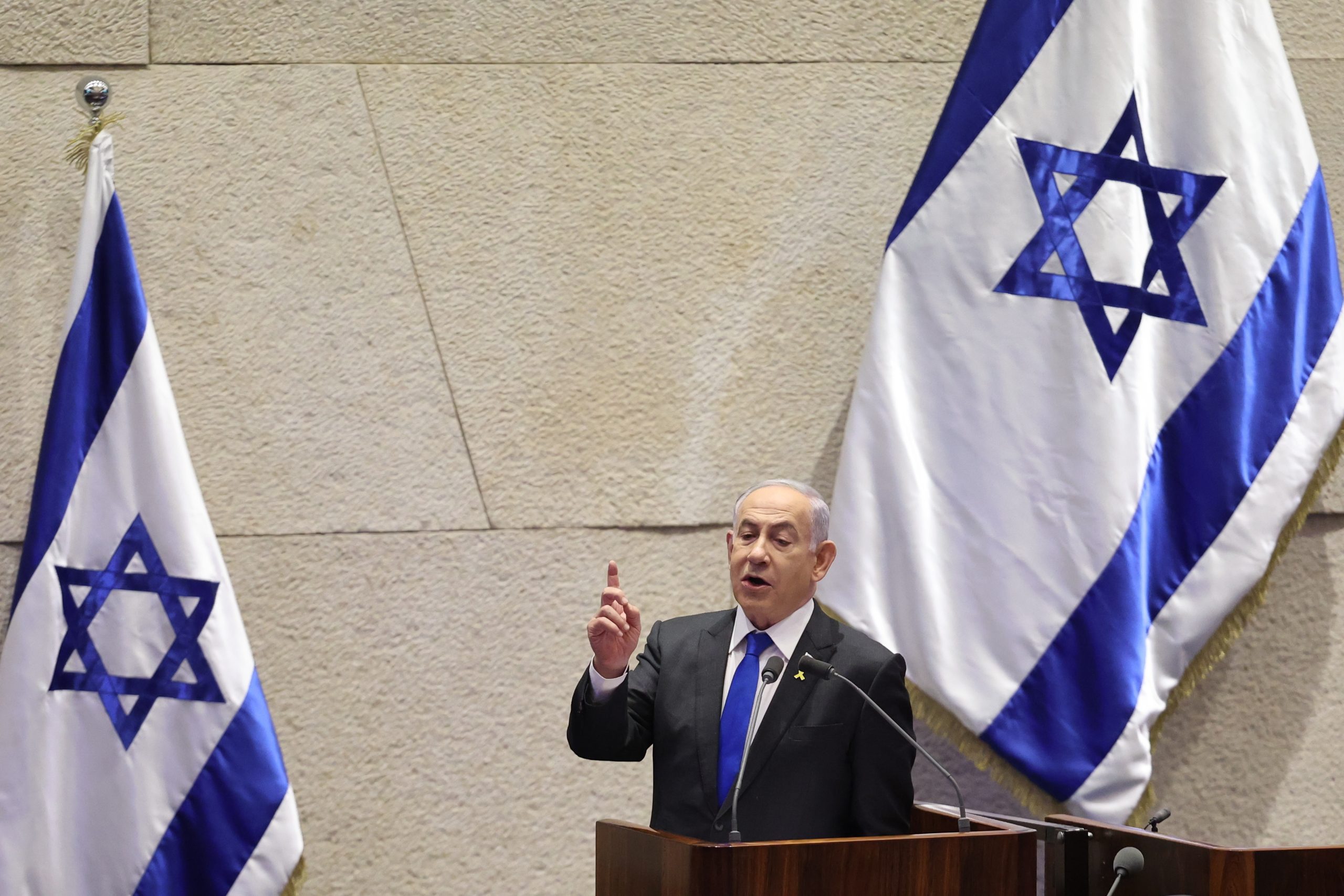 Netanyahu diz que Síria está a ser monitorizada constantemente
