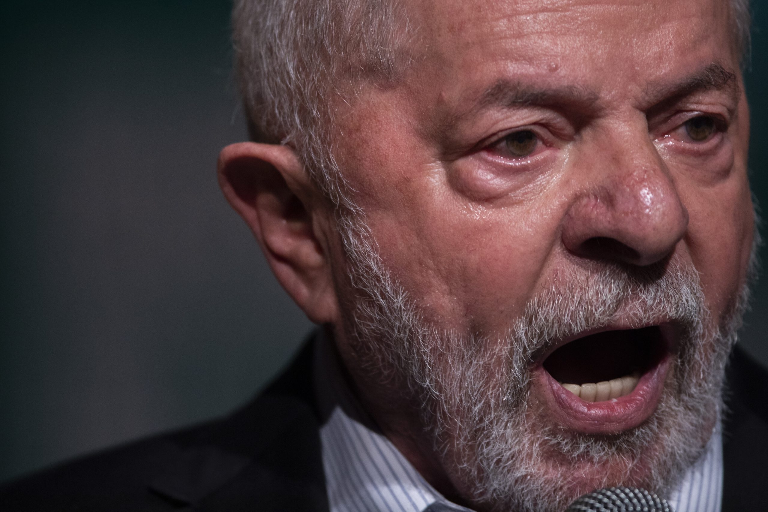 Lula da Silva diz que quer organizar conferência do clima na Amazónia em 2025