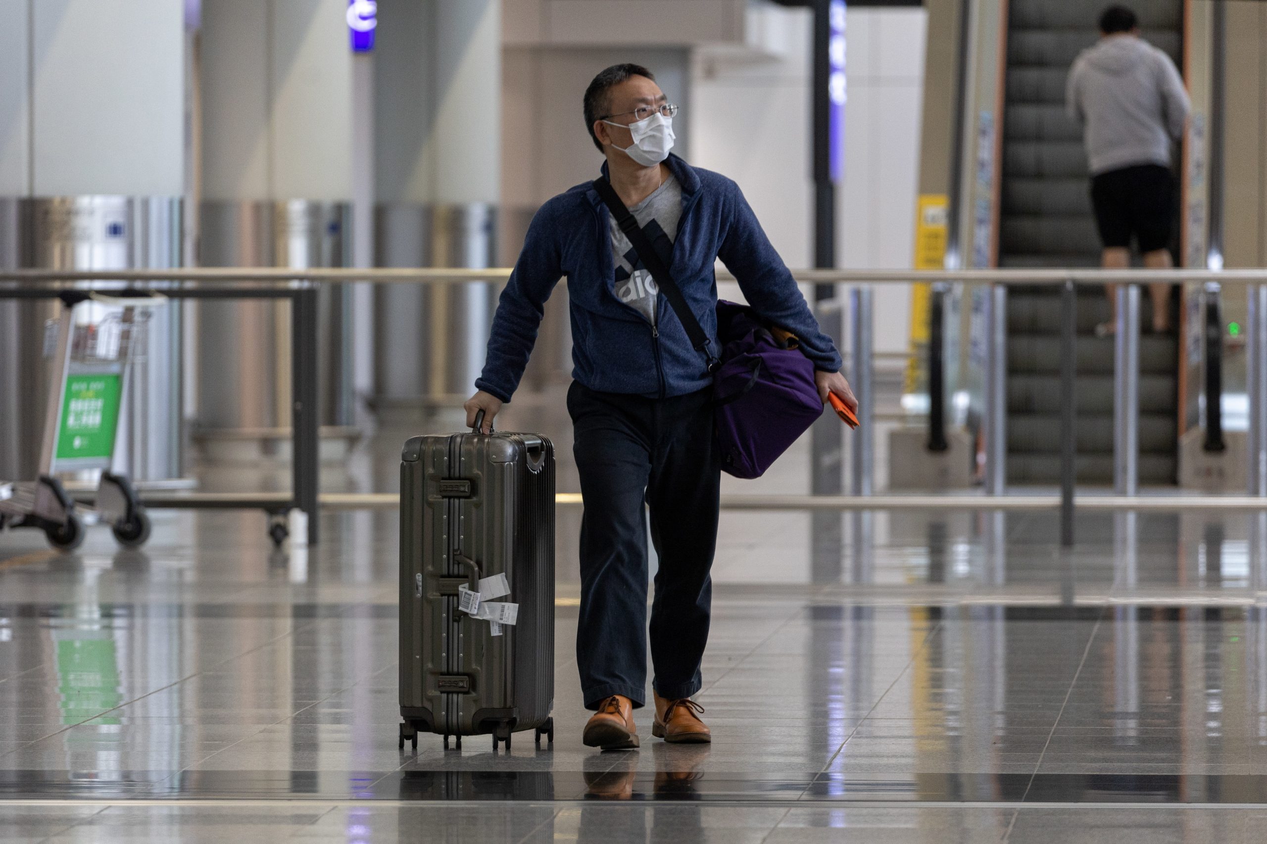 Pneumonia viral: Macau garante 20 milhões de máscaras para prevenir vírus chinês de Wuhan e limita compra